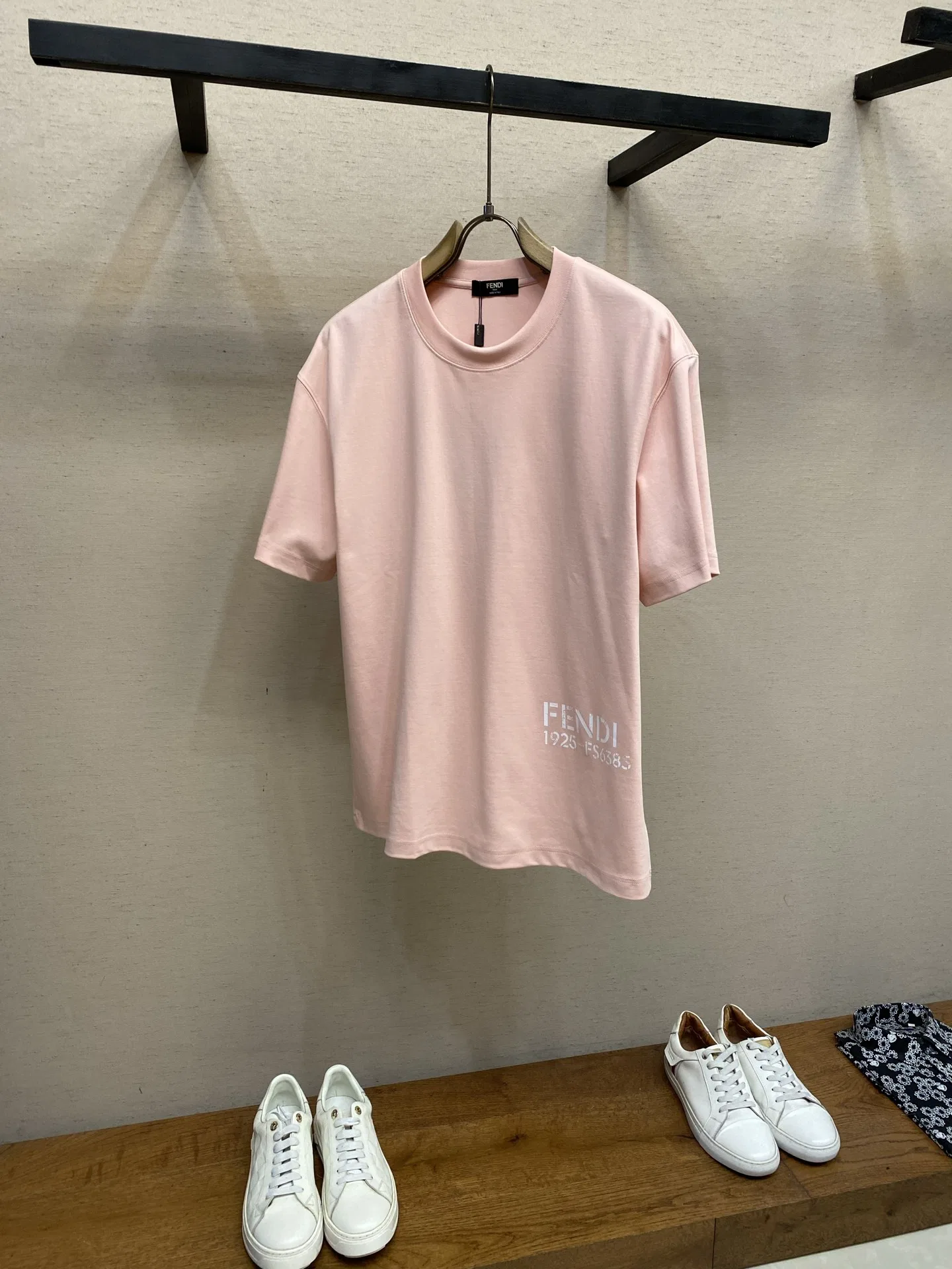 FEN 27FW KJARXSO 005 반팔티셔츠