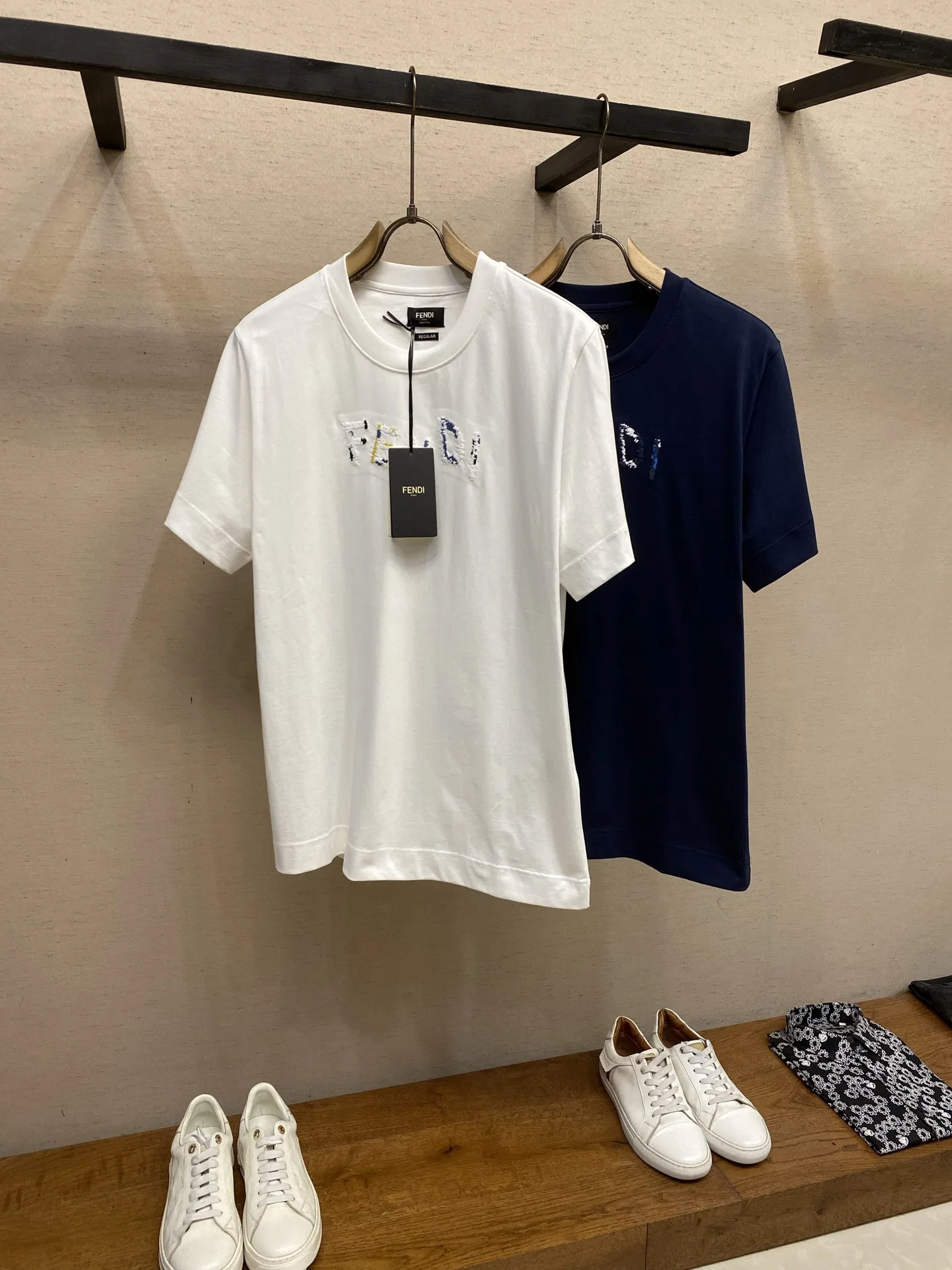 FEN 27FW KJARXSO 015 반팔티셔츠 3