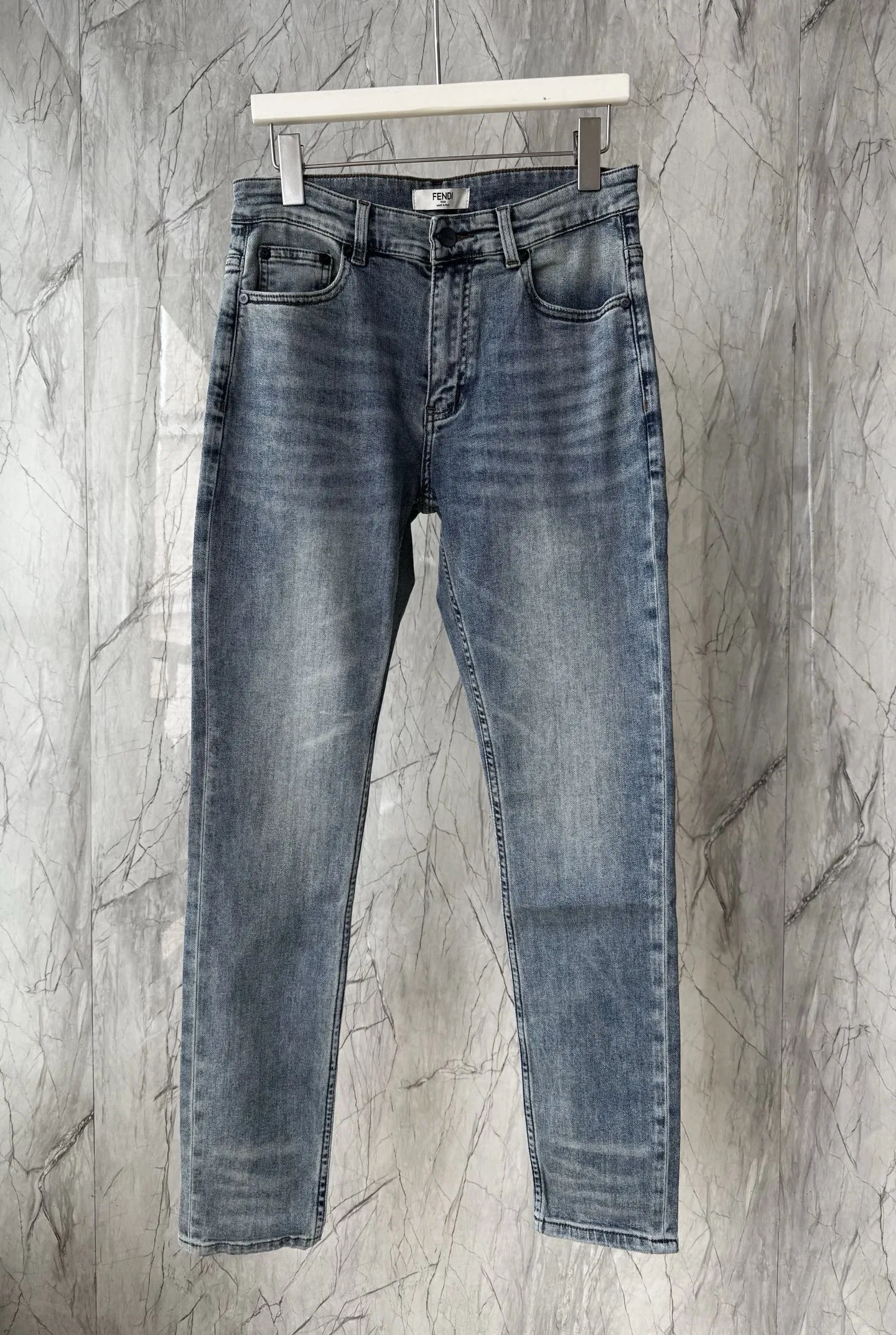 FEN 27FW OEKZEET 001 데님팬츠