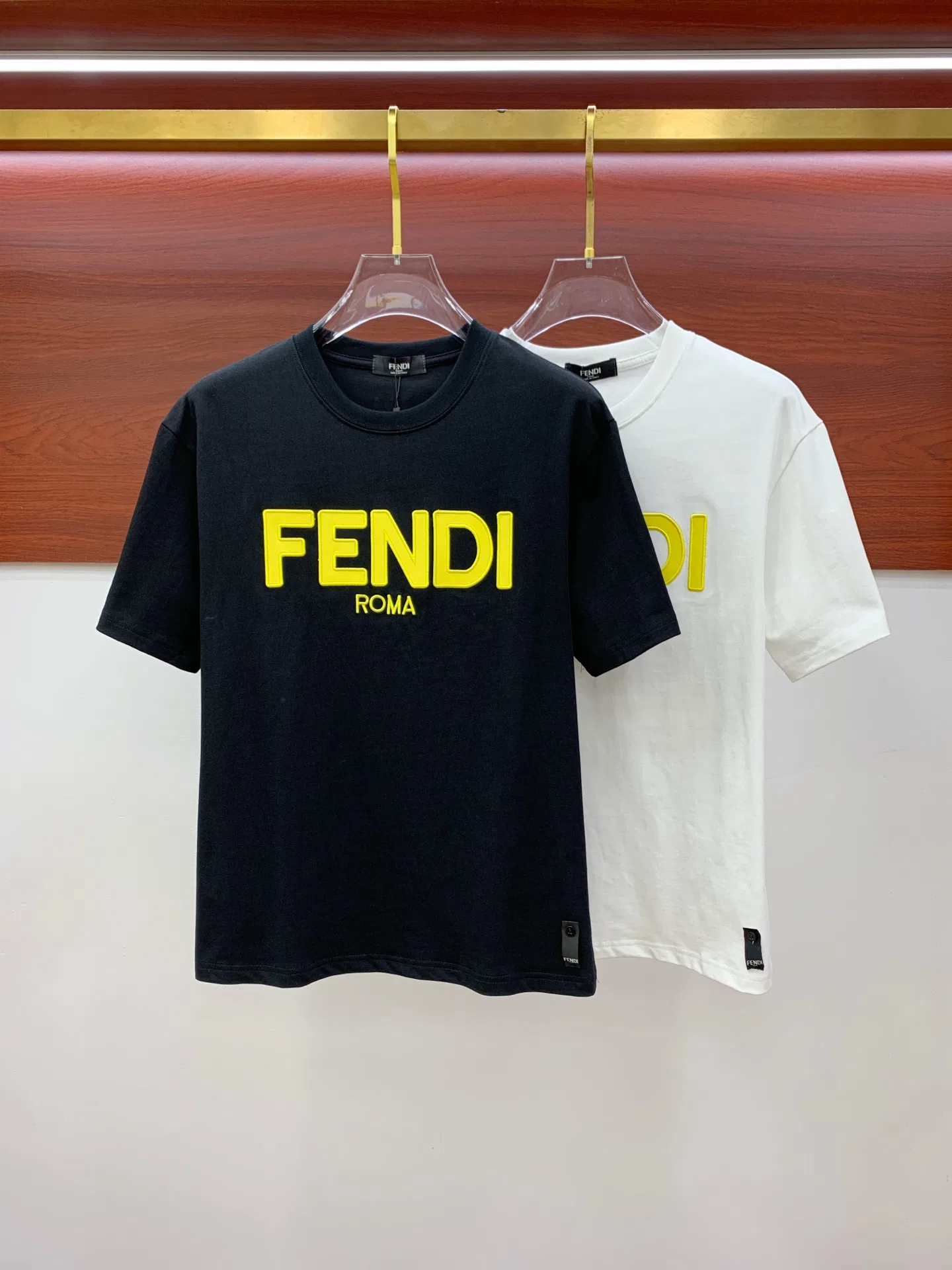 FEN 27FW PFRMBEQ 002 반팔티셔츠