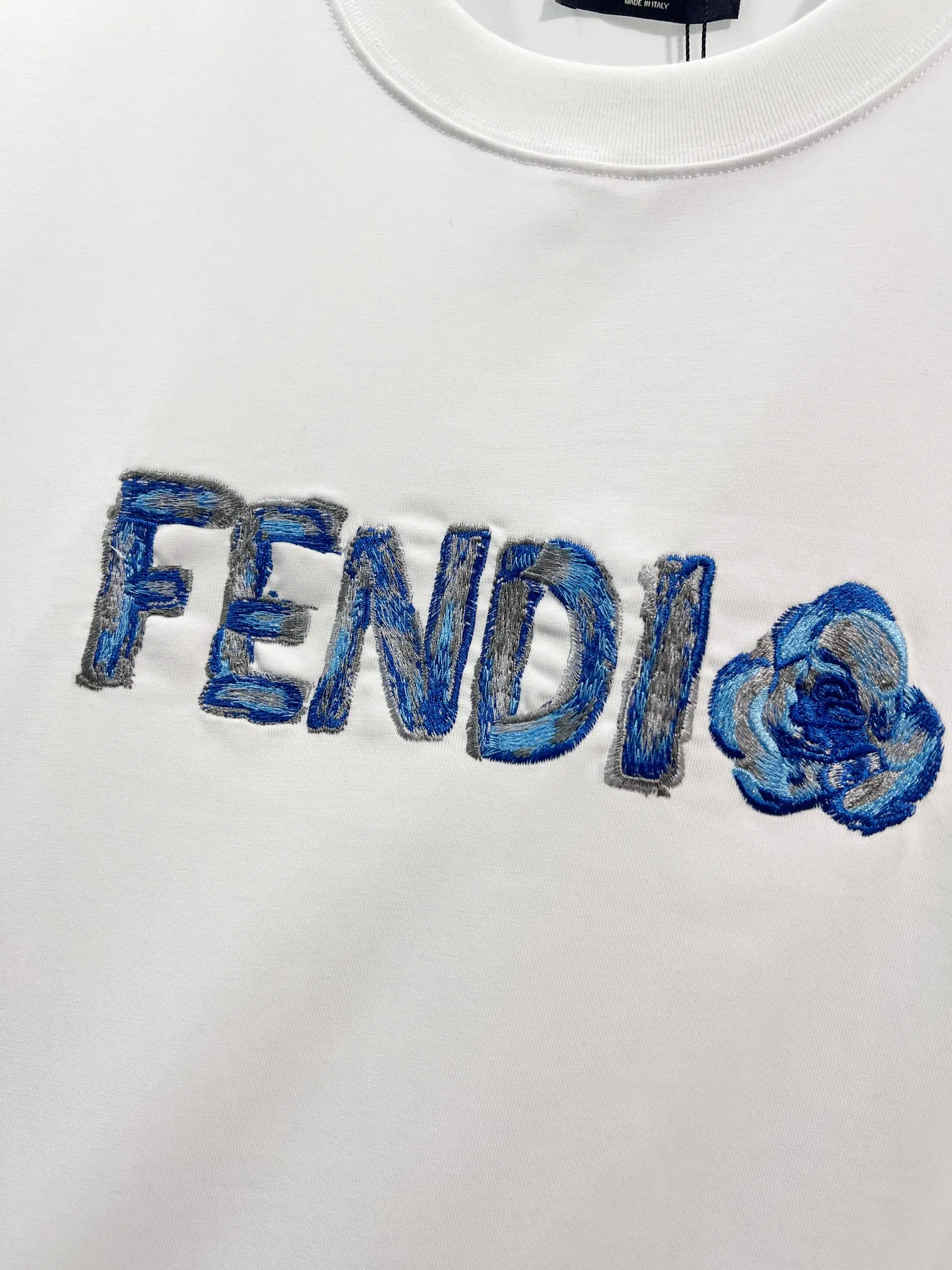 FEN 27FW QFHVEOW 020 반팔티셔츠 3