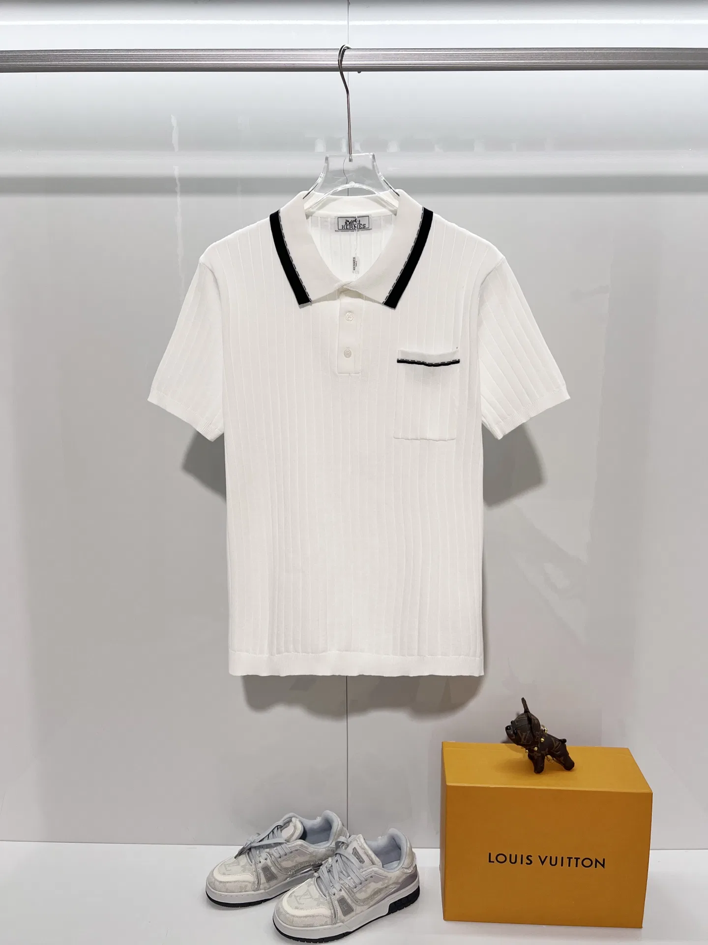 HER 27FW FHETRVQ 018 폴로반팔티셔츠