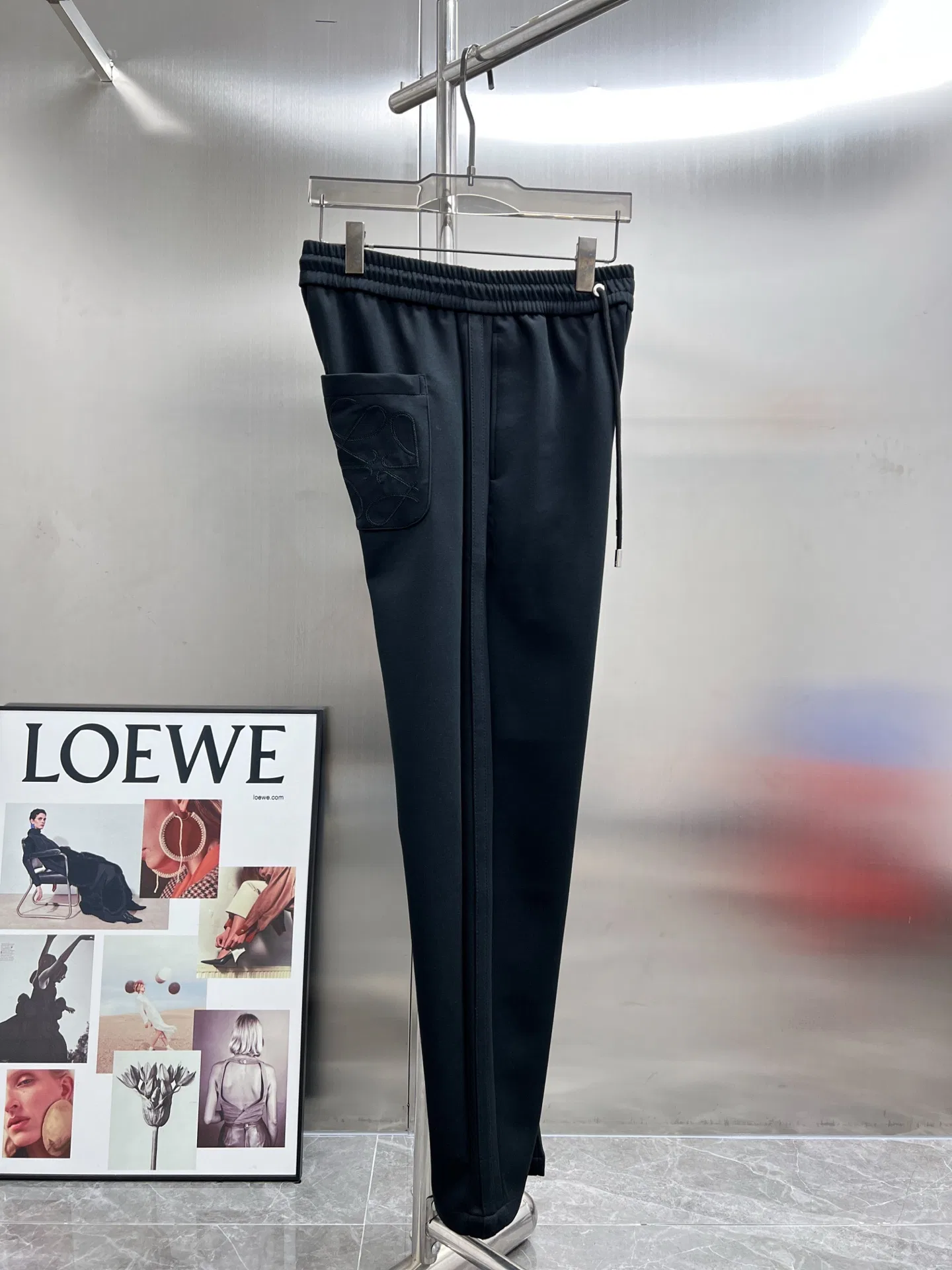 LOE 27FW HKMQHBV 008 스웻팬츠 5