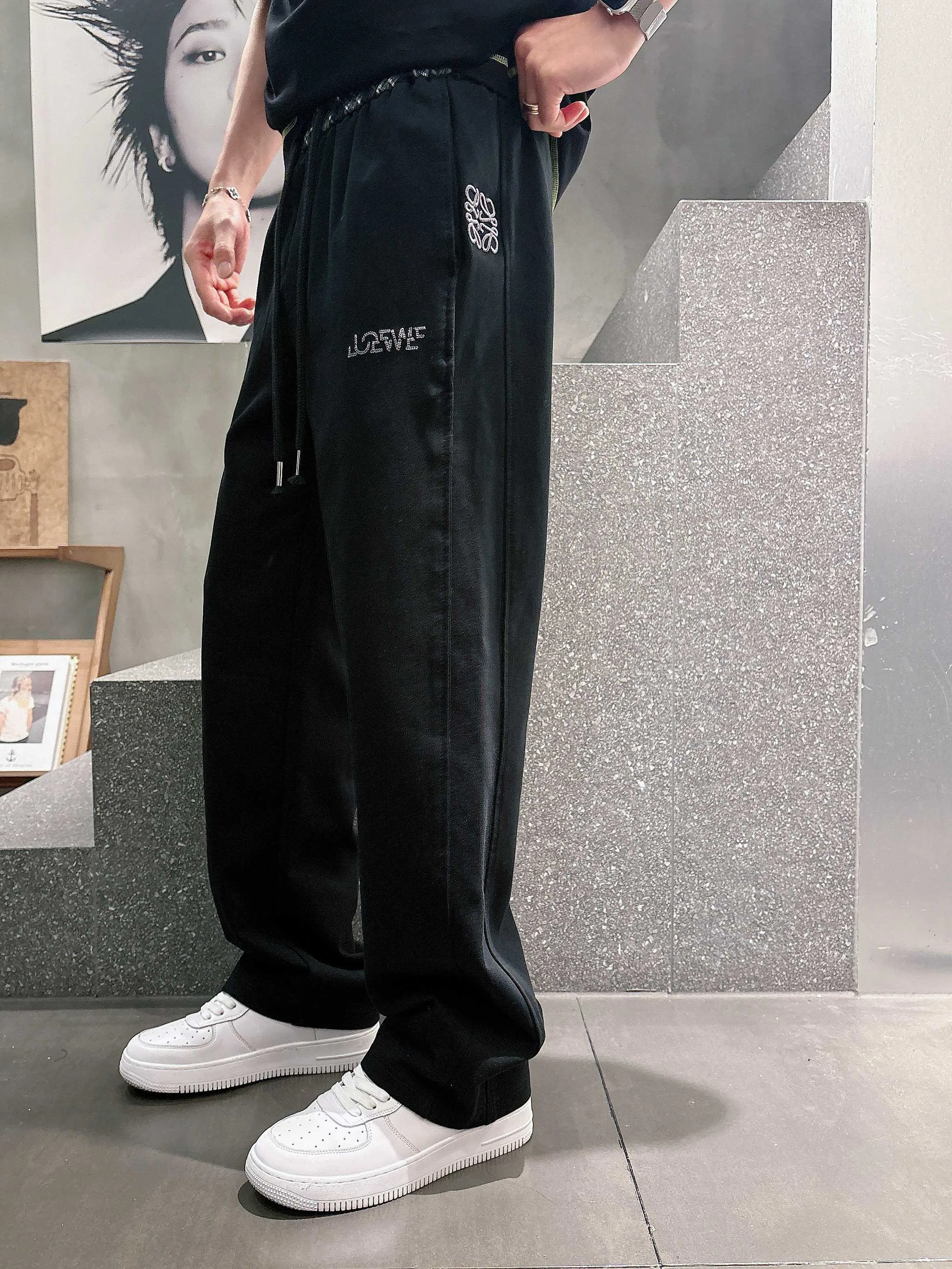 LOE 27FW HMUOLTR 017 스웻팬츠 6