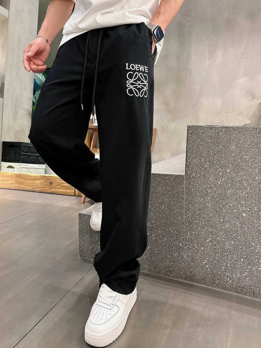 LOE 27FW IOMVBCF 012 스웻팬츠 4