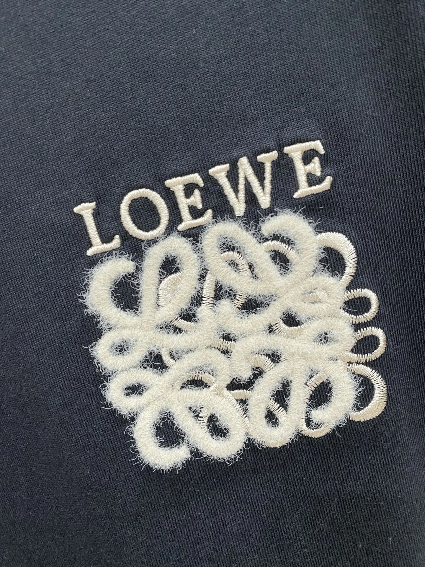 LOE 27FW IOMVBCF 013 반팔티셔츠 3