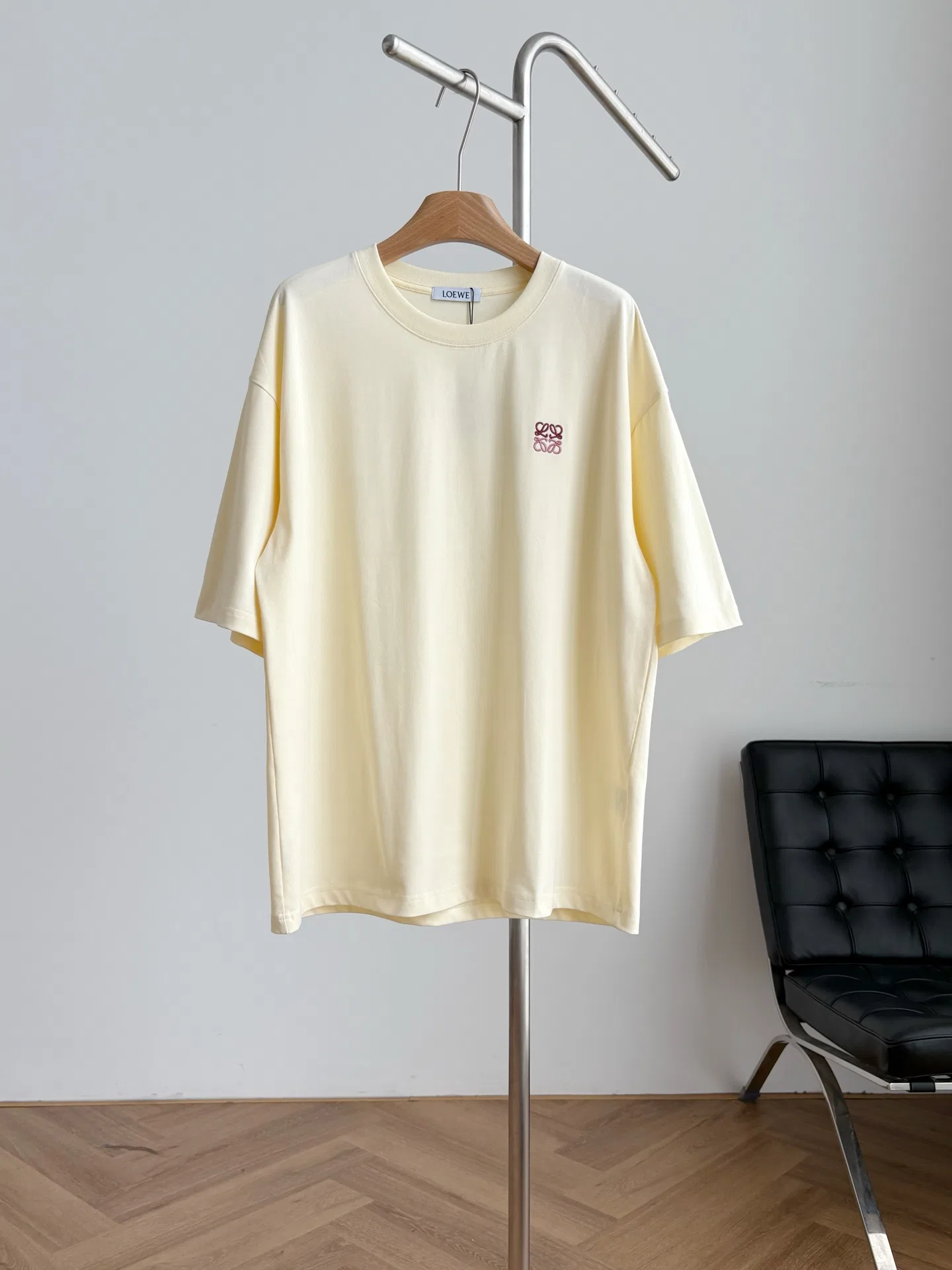 LOE 27FW KRWCHZI 005 반팔티셔츠