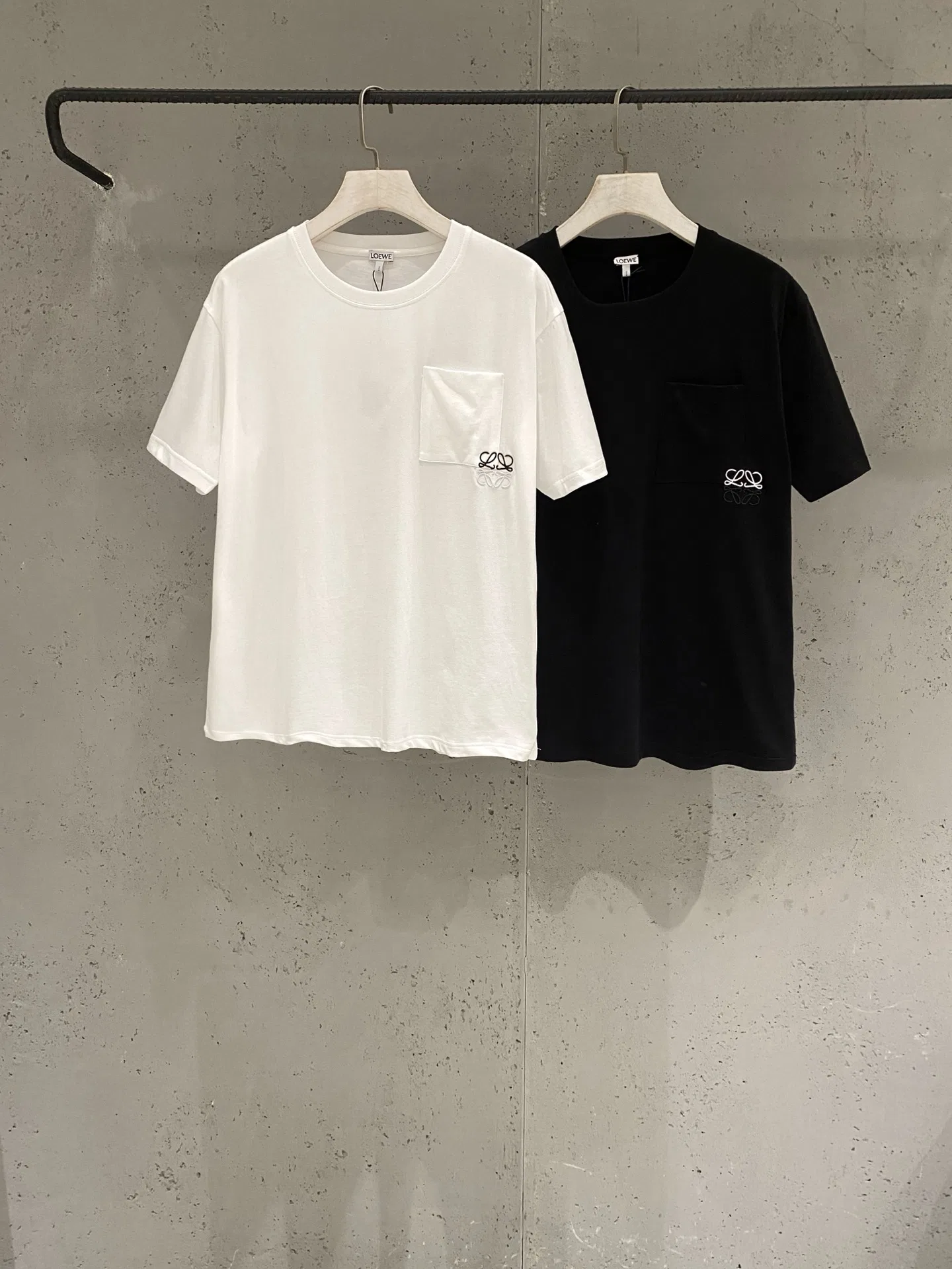 LOE 27FW KRWCHZI 006 반팔티셔츠