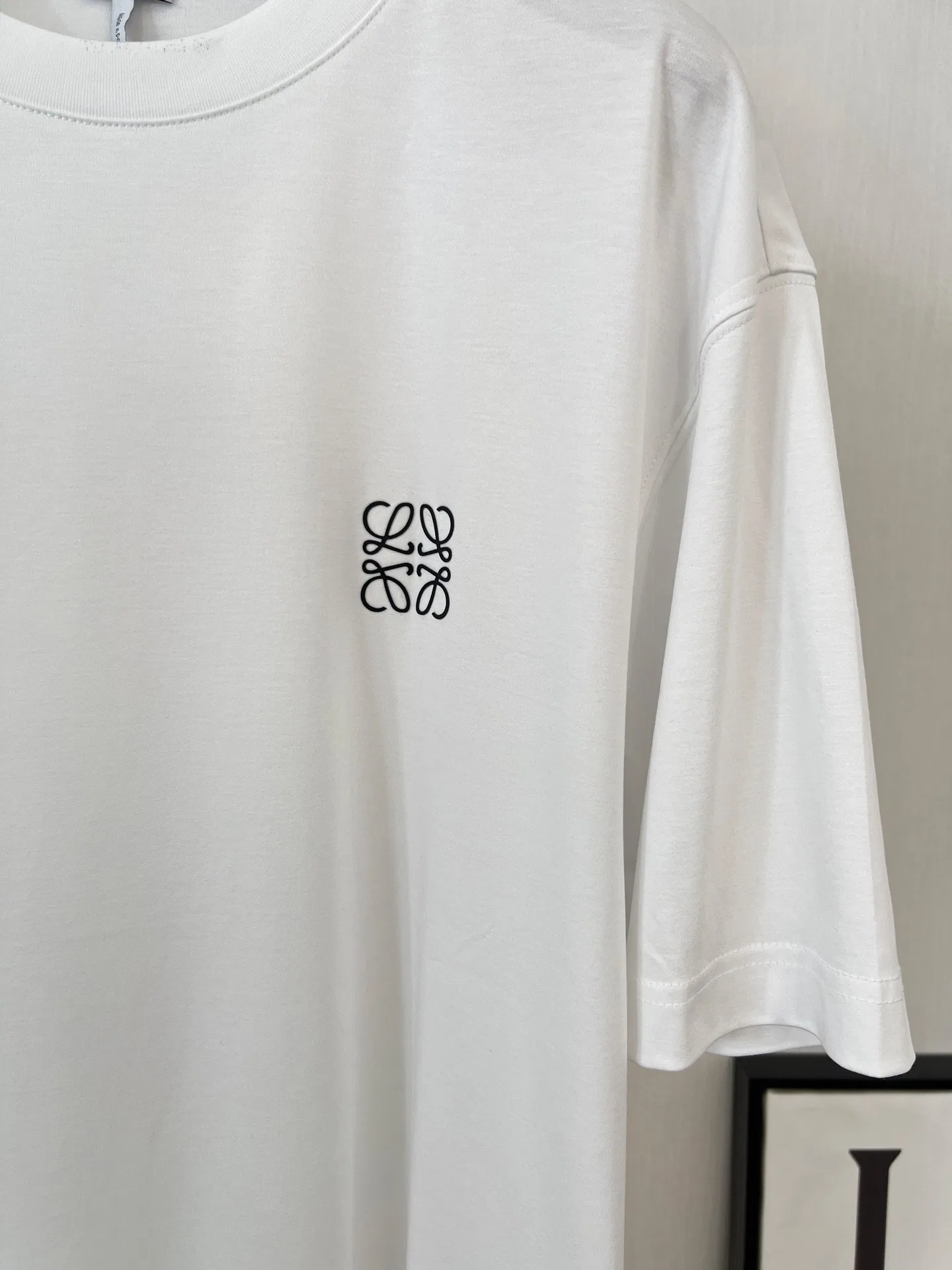 LOE 27FW XFAVAGO 003 반팔티셔츠 4
