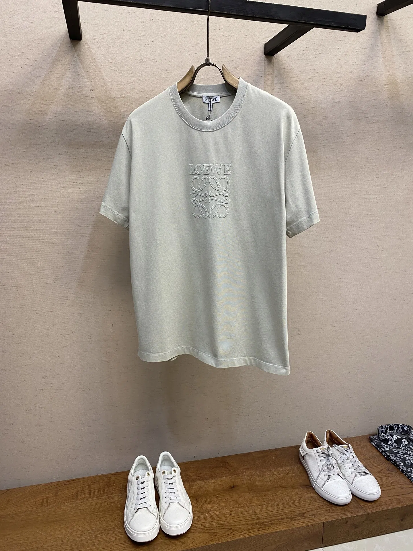 LOE 27FW XFAVAGO 007 반팔티셔츠
