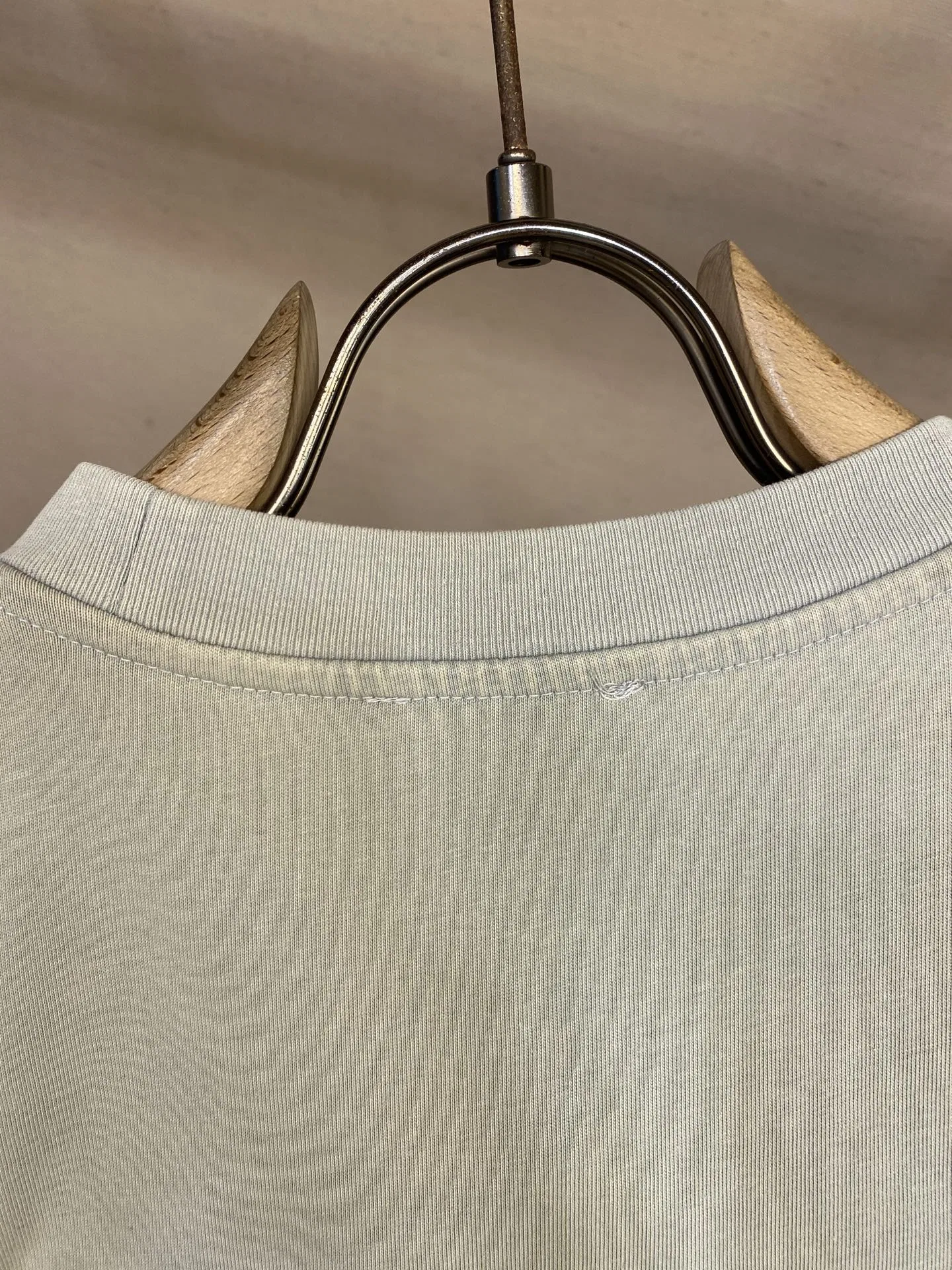 LOE 27FW XFAVAGO 007 반팔티셔츠 6