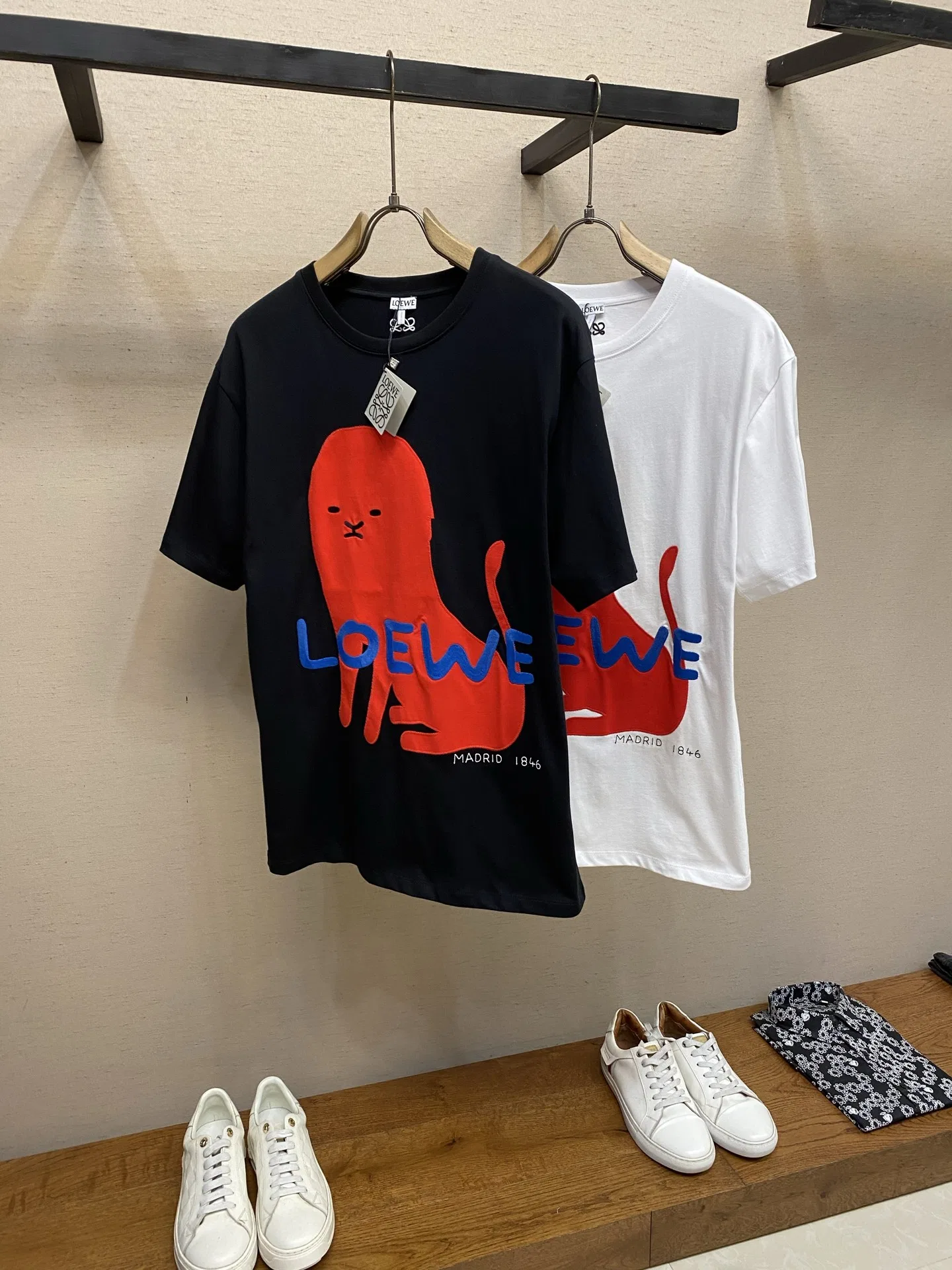 LOE 27FW XFAVAGO 009 반팔티셔츠 3