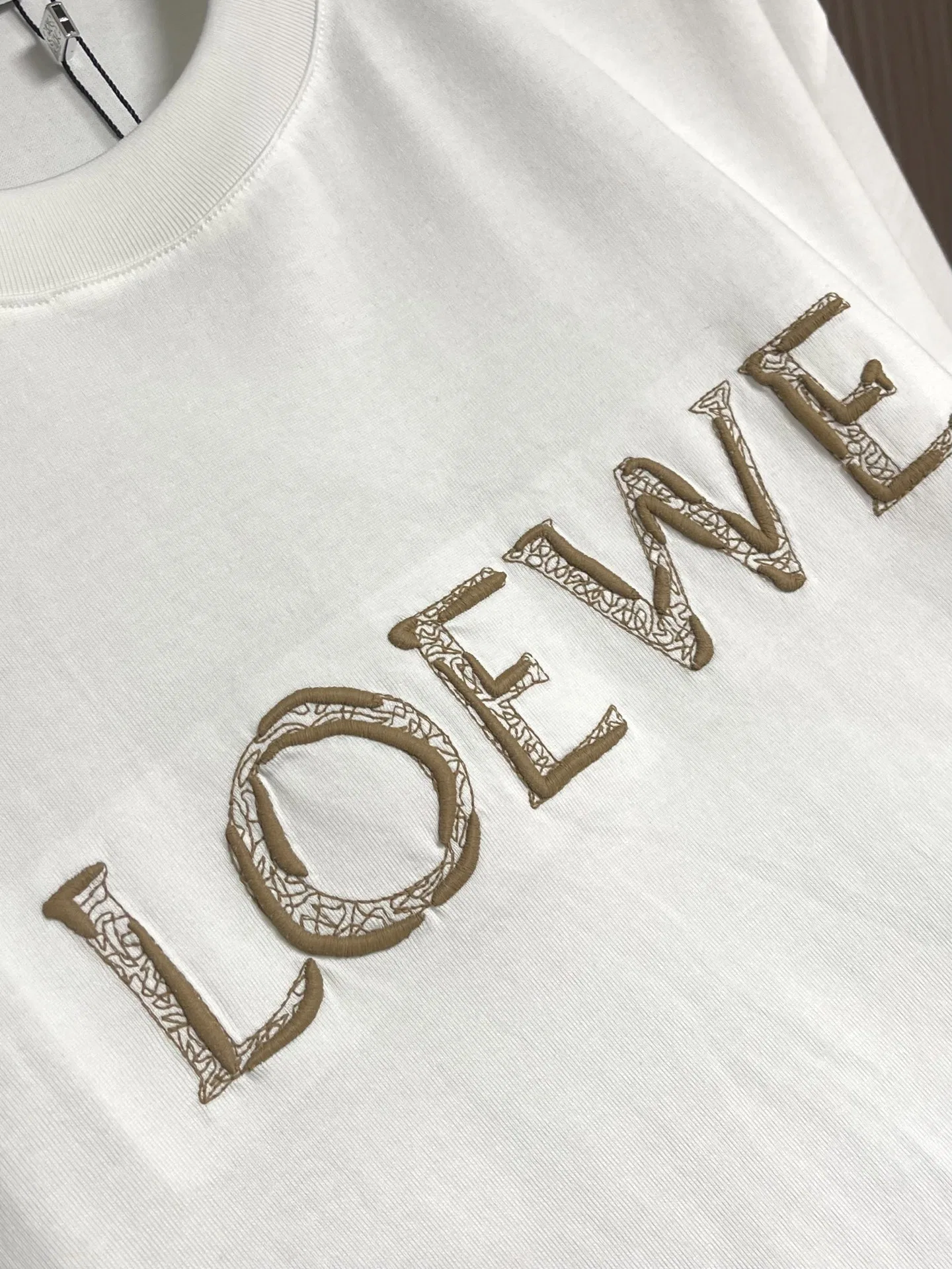 LOE 27FW XFAVAGO 023 반팔티셔츠 4