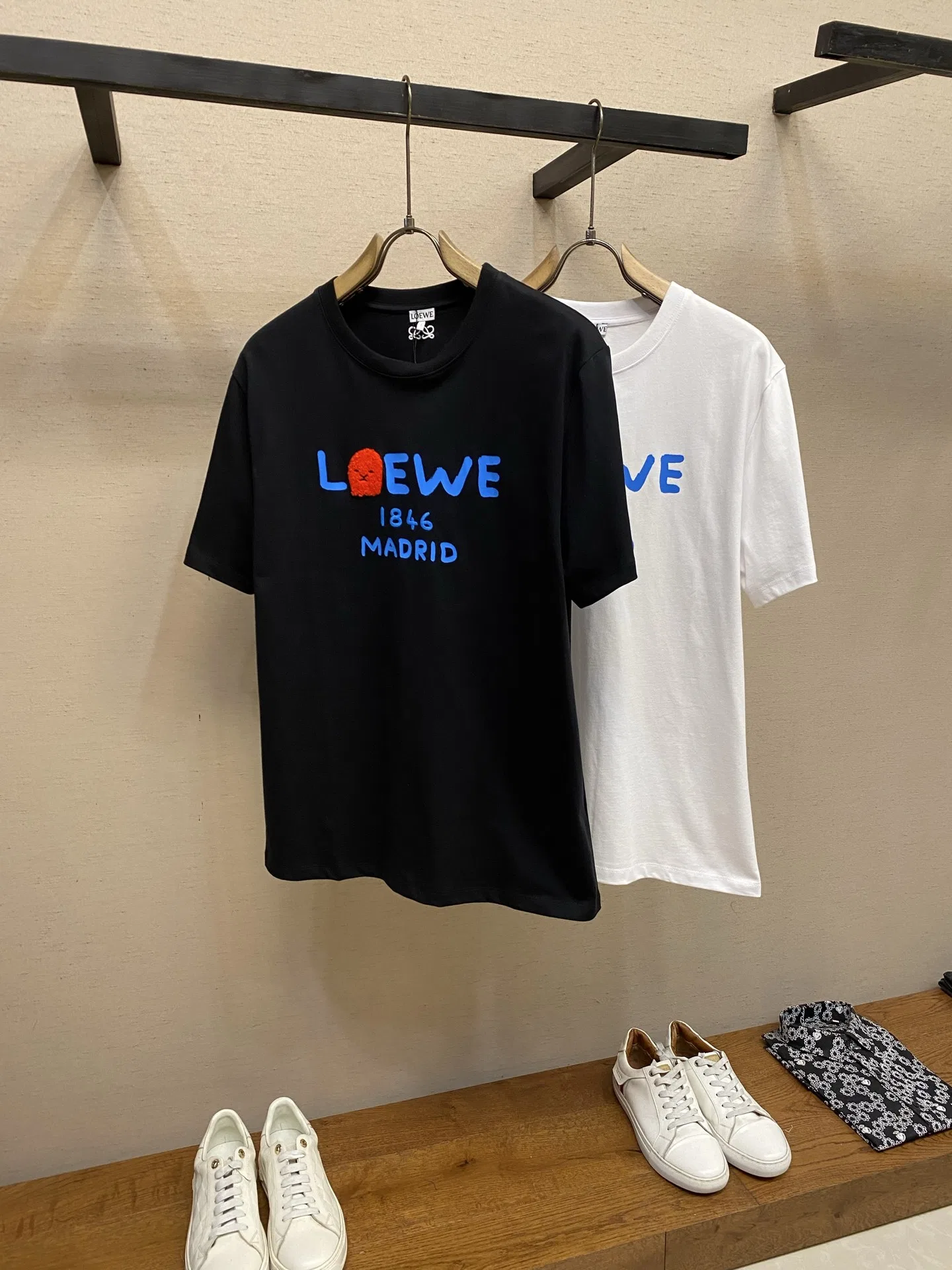 LOE 27FW XFAVAGO 024 반팔티셔츠 3