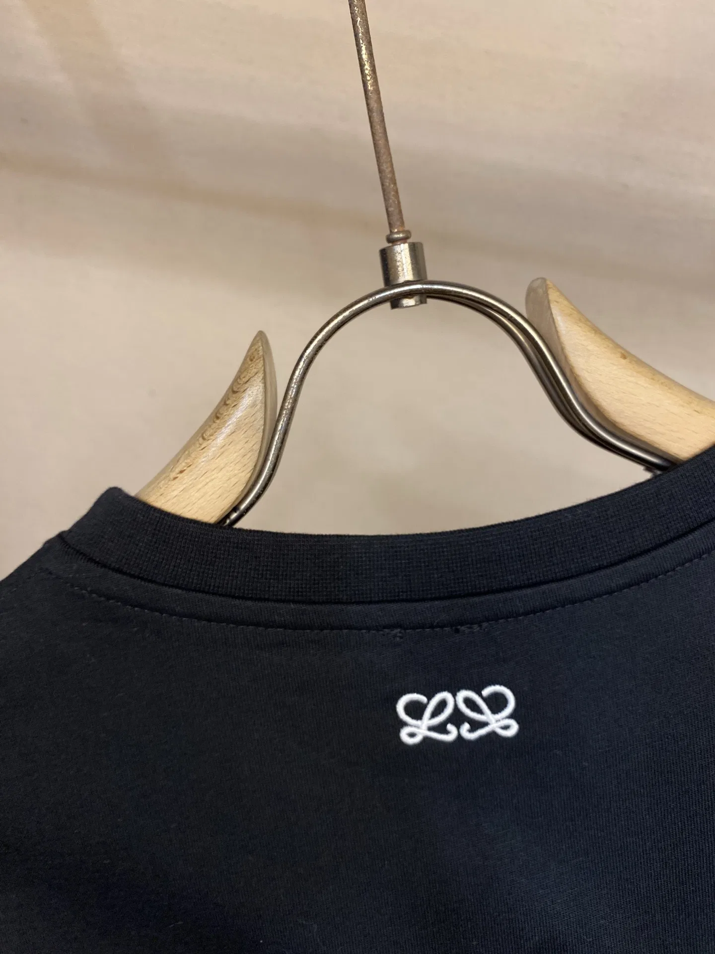 LOE 27FW XFAVAGO 024 반팔티셔츠 6