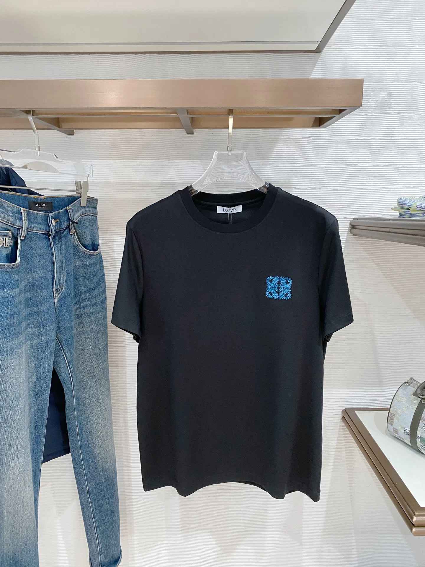 LOE 27FW XFAVAGO 028 반팔티셔츠