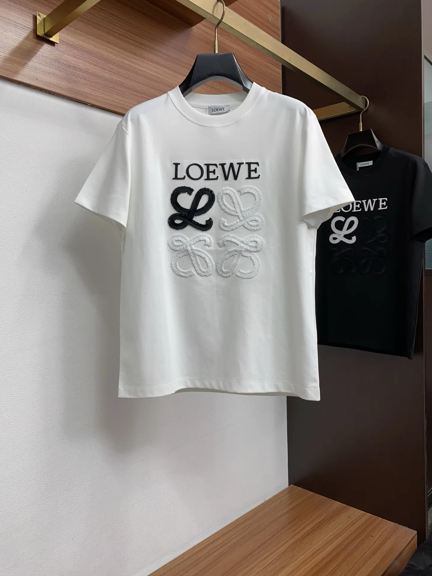 LOE 27FW XFAVAGO 034 반팔티셔츠