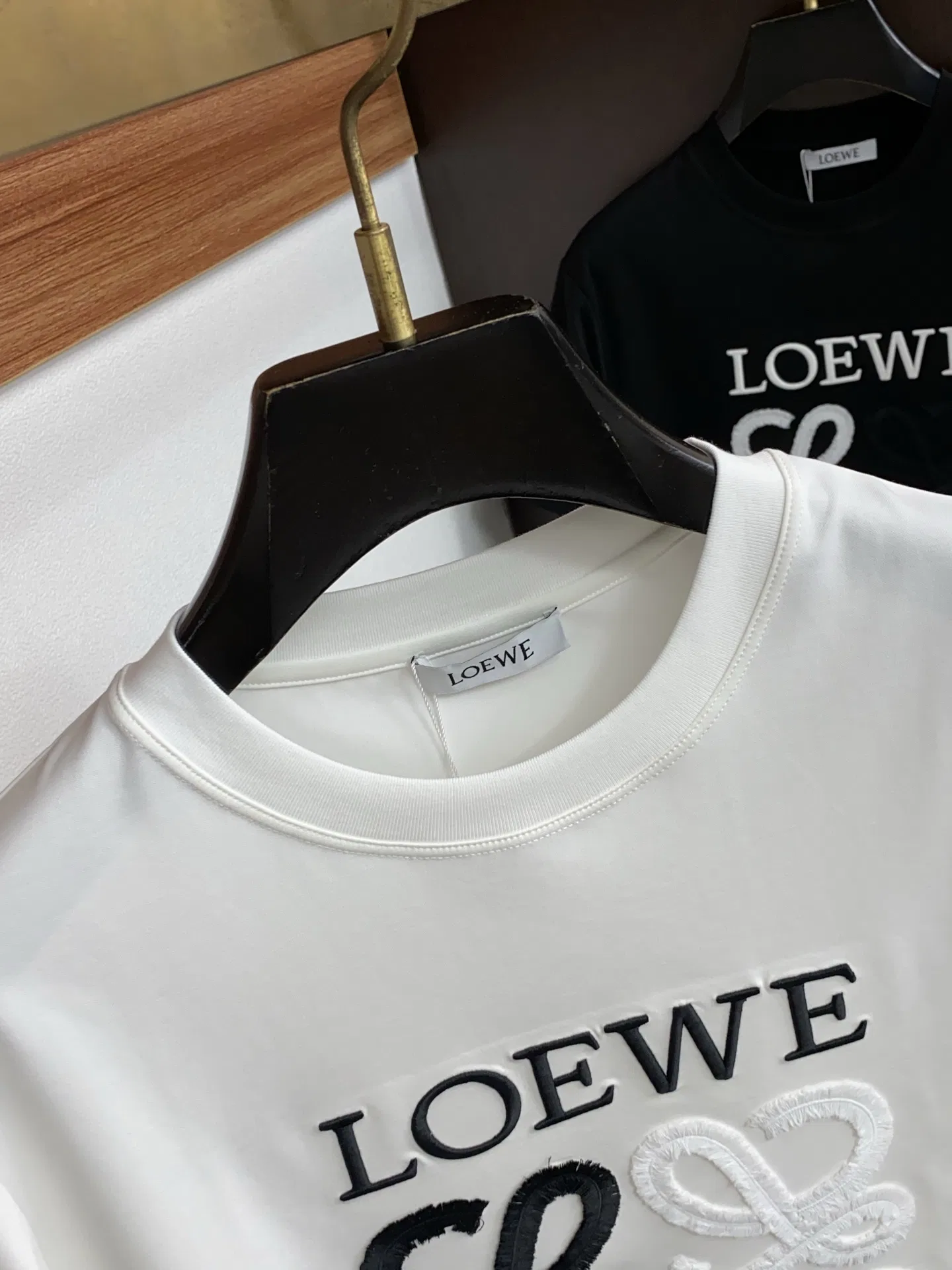 LOE 27FW XFAVAGO 034 반팔티셔츠 3
