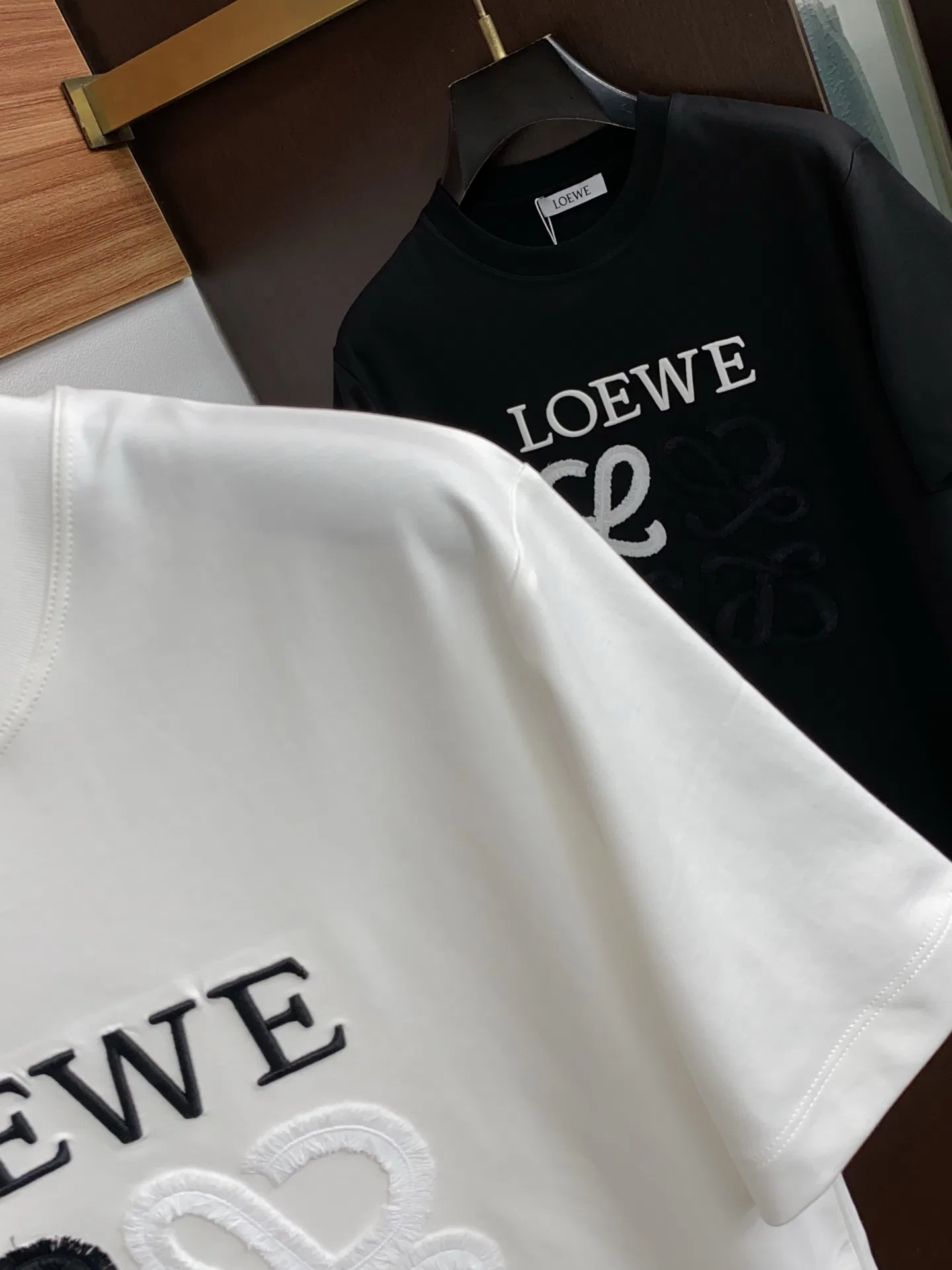 LOE 27FW XFAVAGO 034 반팔티셔츠 4