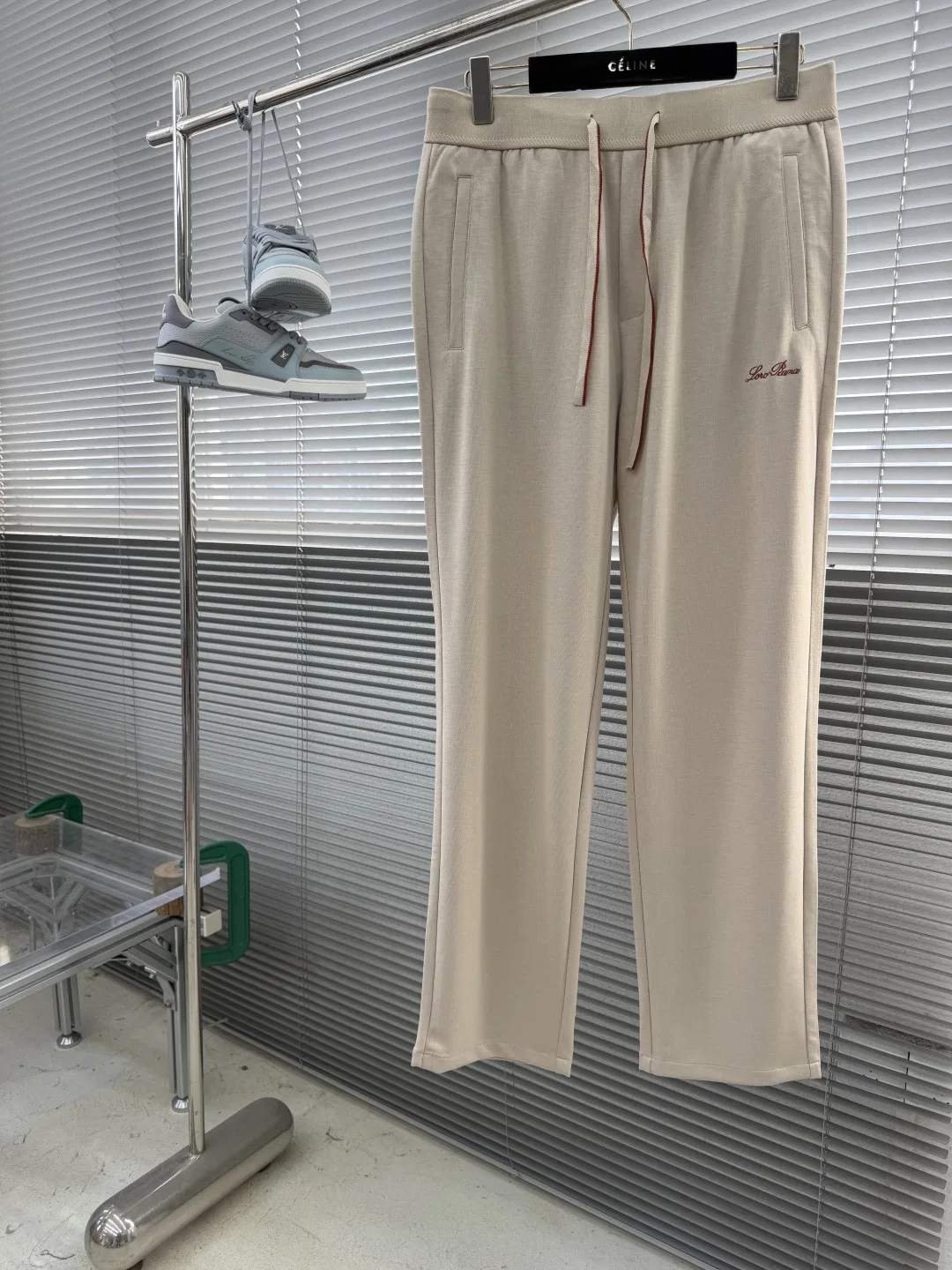 LP 27FW UOUXSPU 016 스웻팬츠