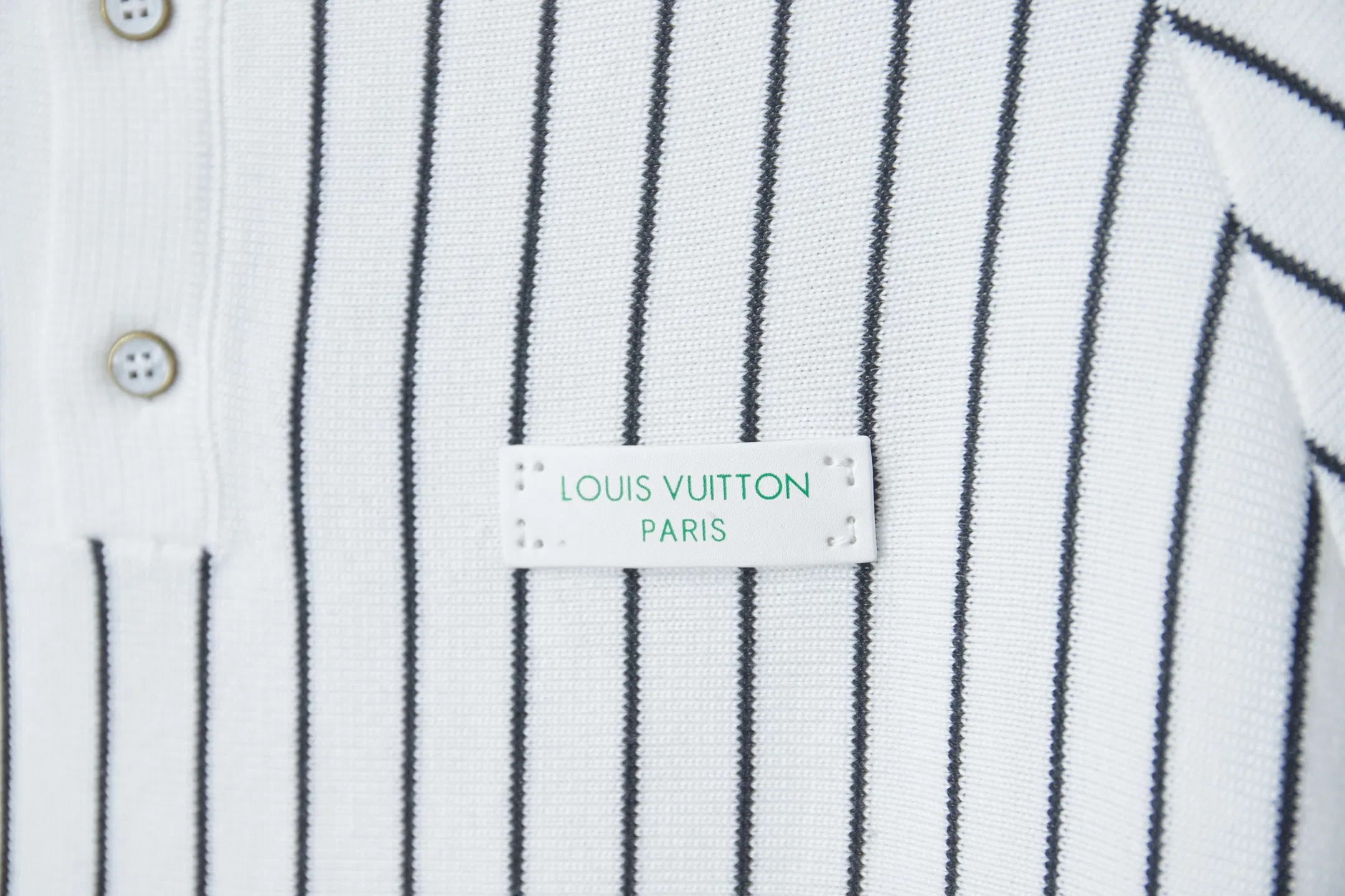 LV 27FW AGCHVFH 001 폴로반팔티셔츠 4