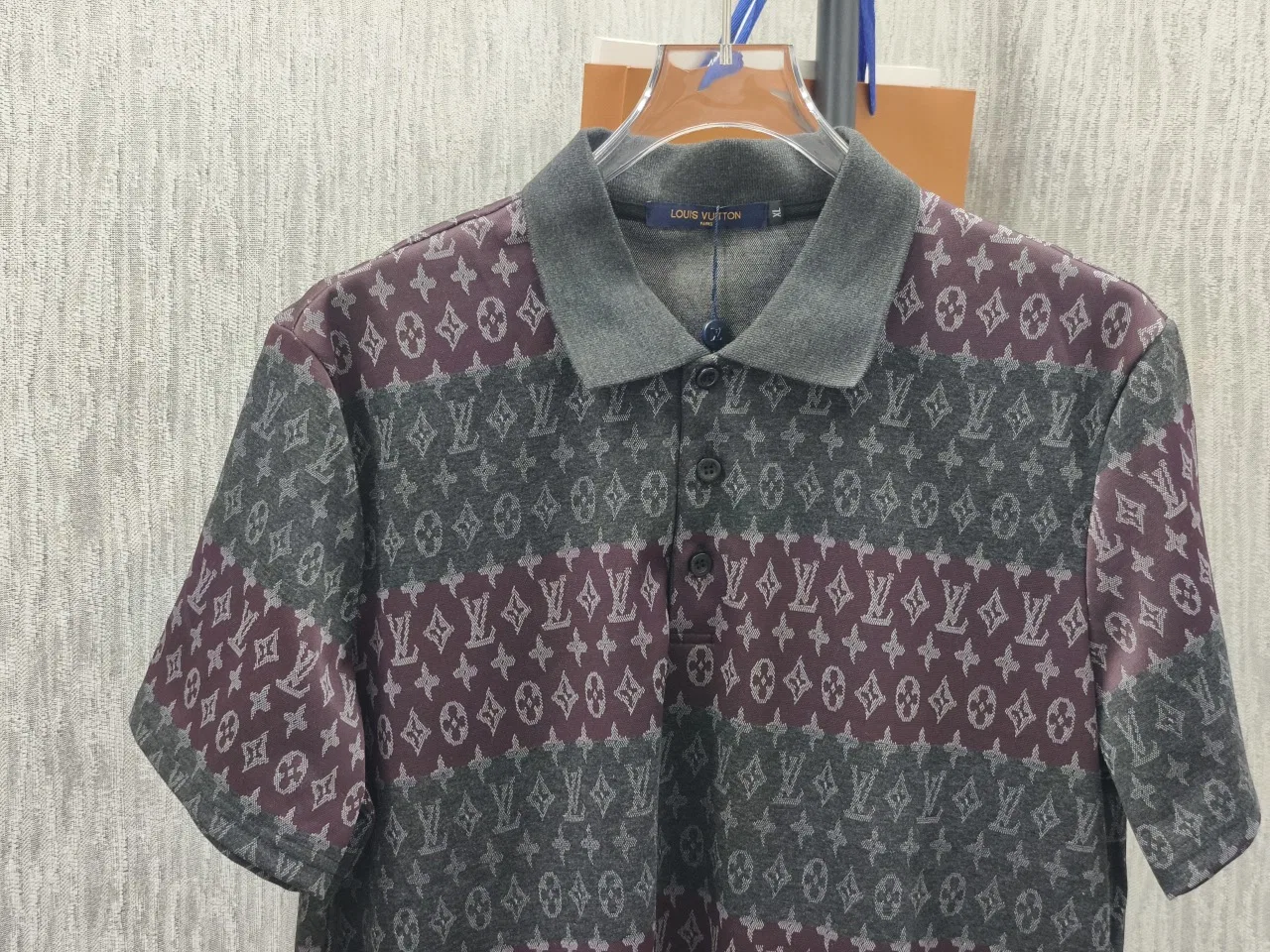 LV 27FW CDJLKMW 002 폴로반팔티셔츠 4