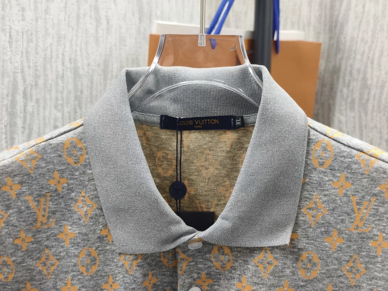 LV 27FW CDJLKMW 006 폴로반팔티셔츠 3