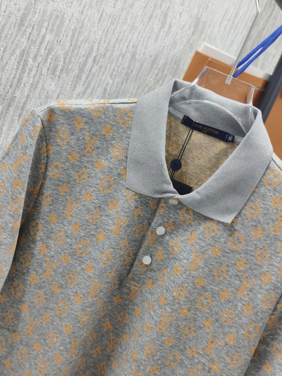 LV 27FW CDJLKMW 006 폴로반팔티셔츠 5