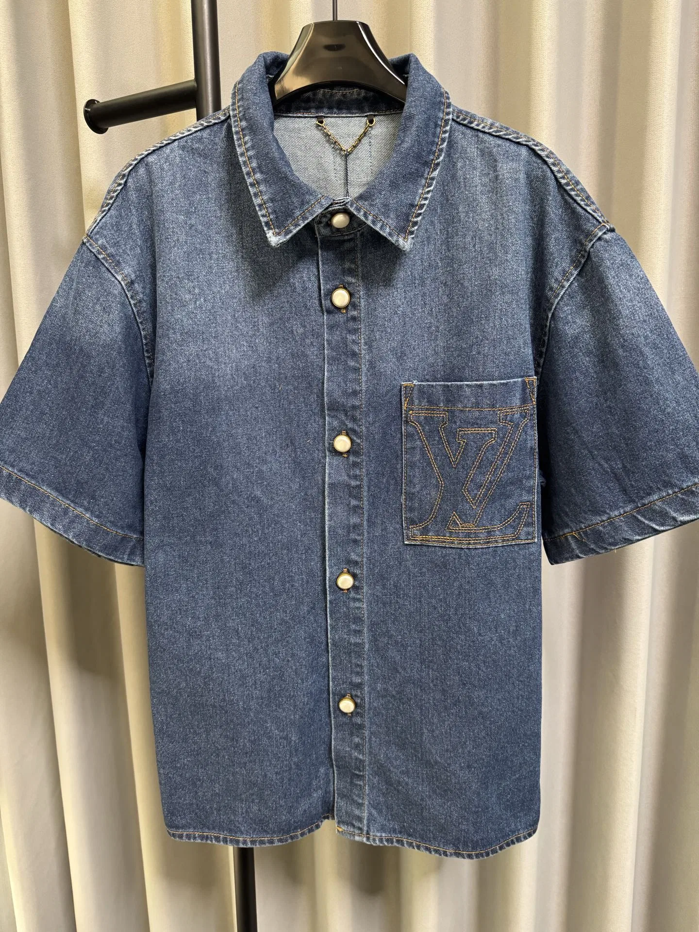 LV 27FW CDJLKMW 018 데님반팔셔츠 6