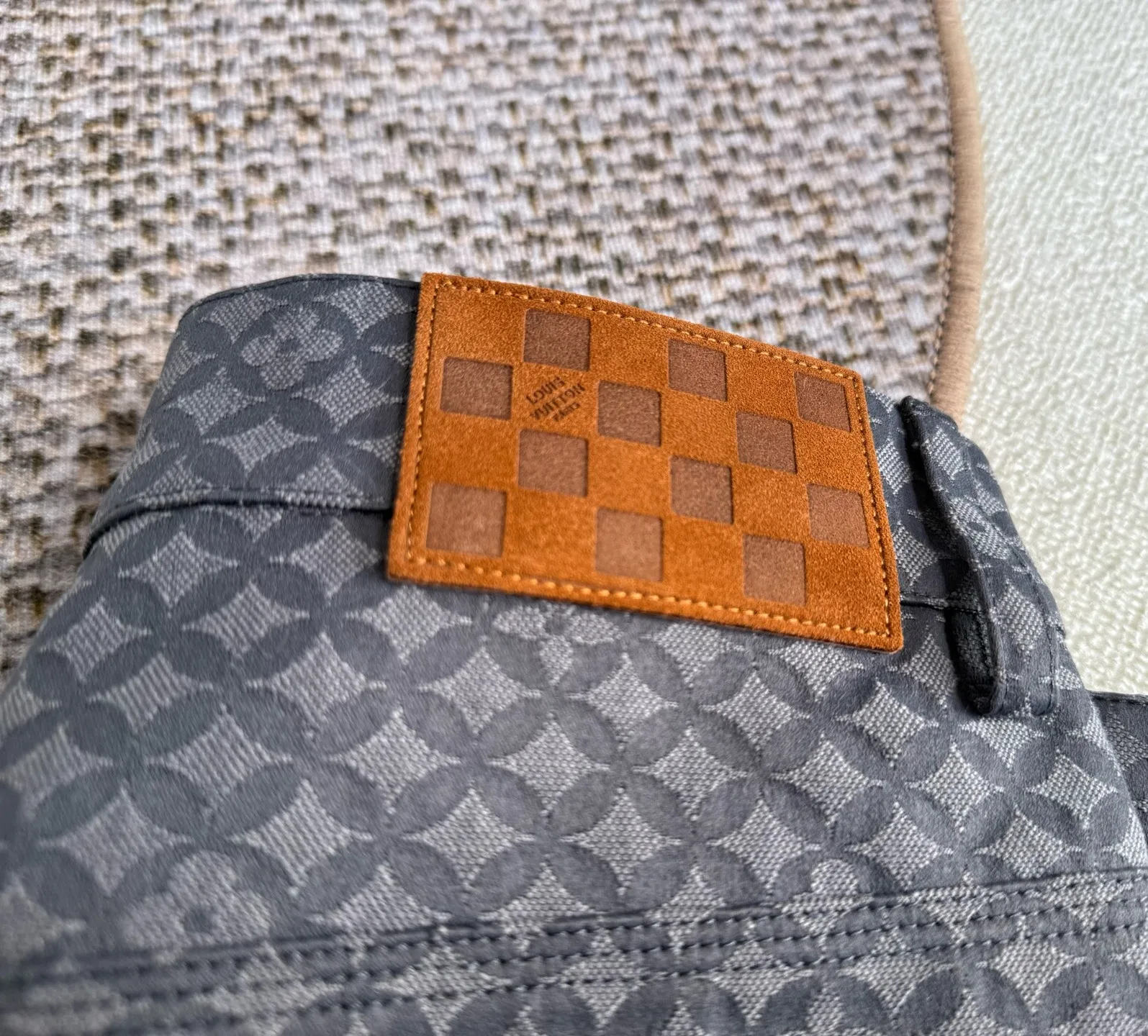 LV 27FW FVAHDTN 012 데님팬츠 5