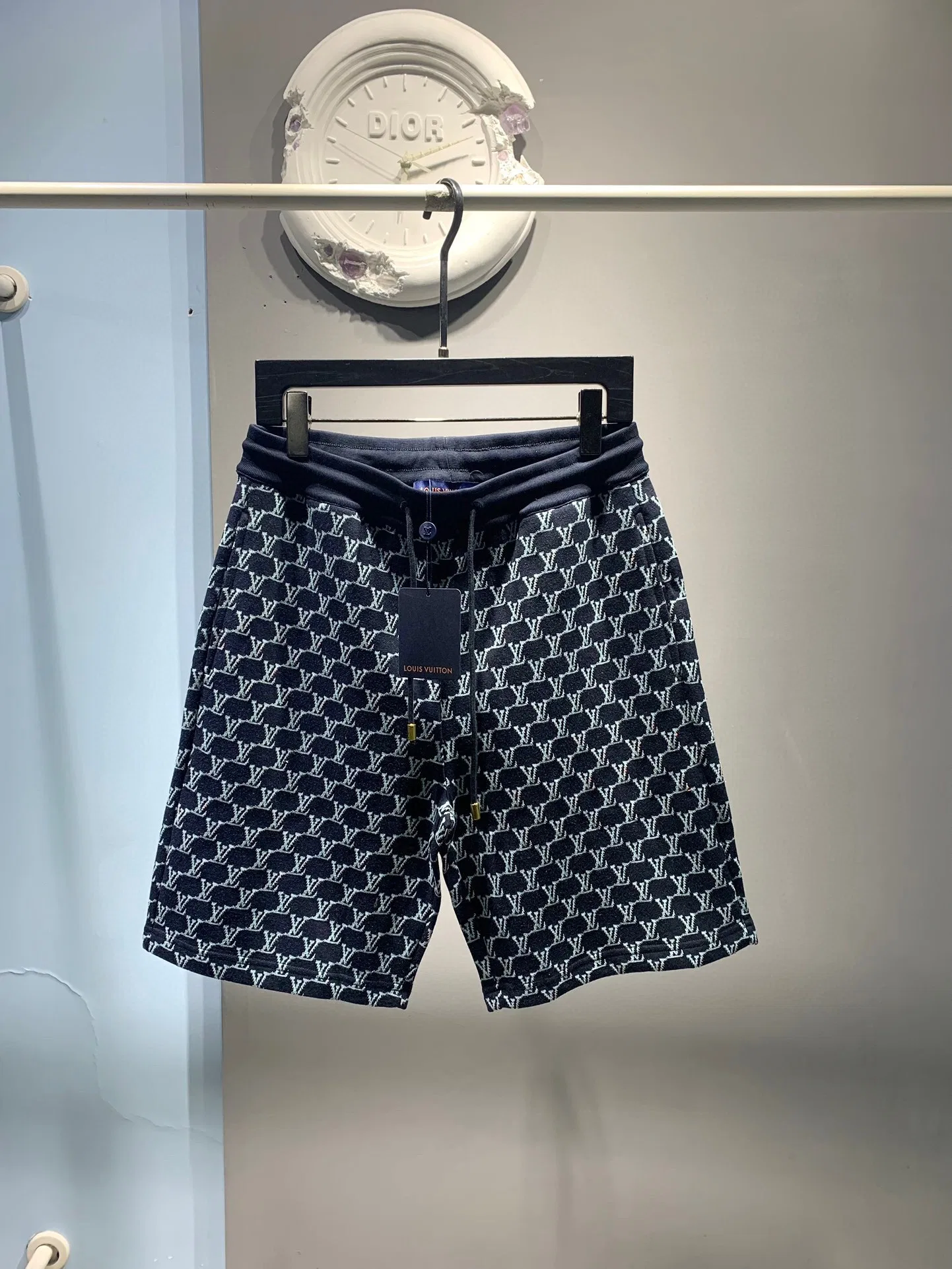 LV 27FW FVAHDTN 014 숏츠