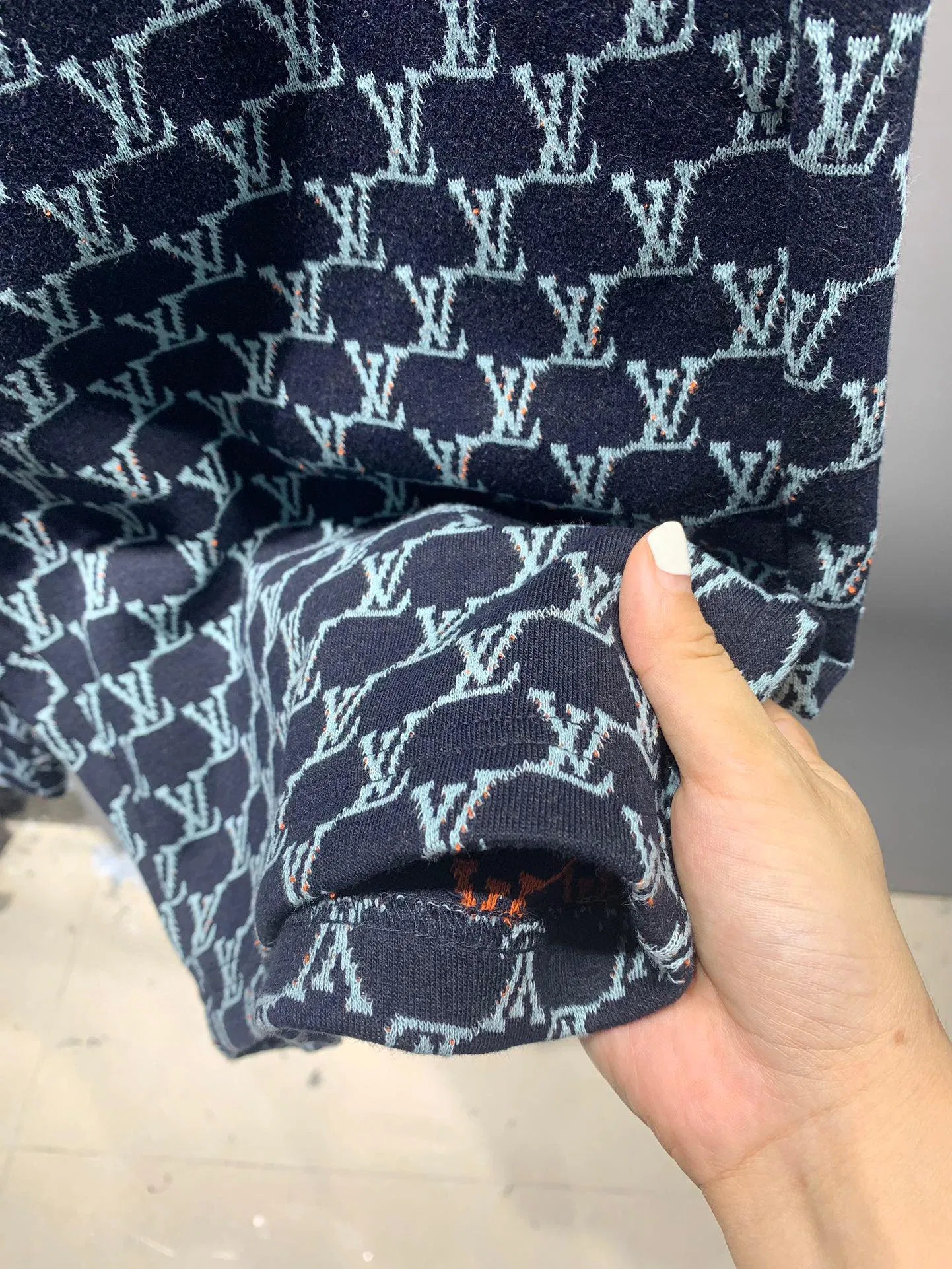 LV 27FW FVAHDTN 014 숏츠 3