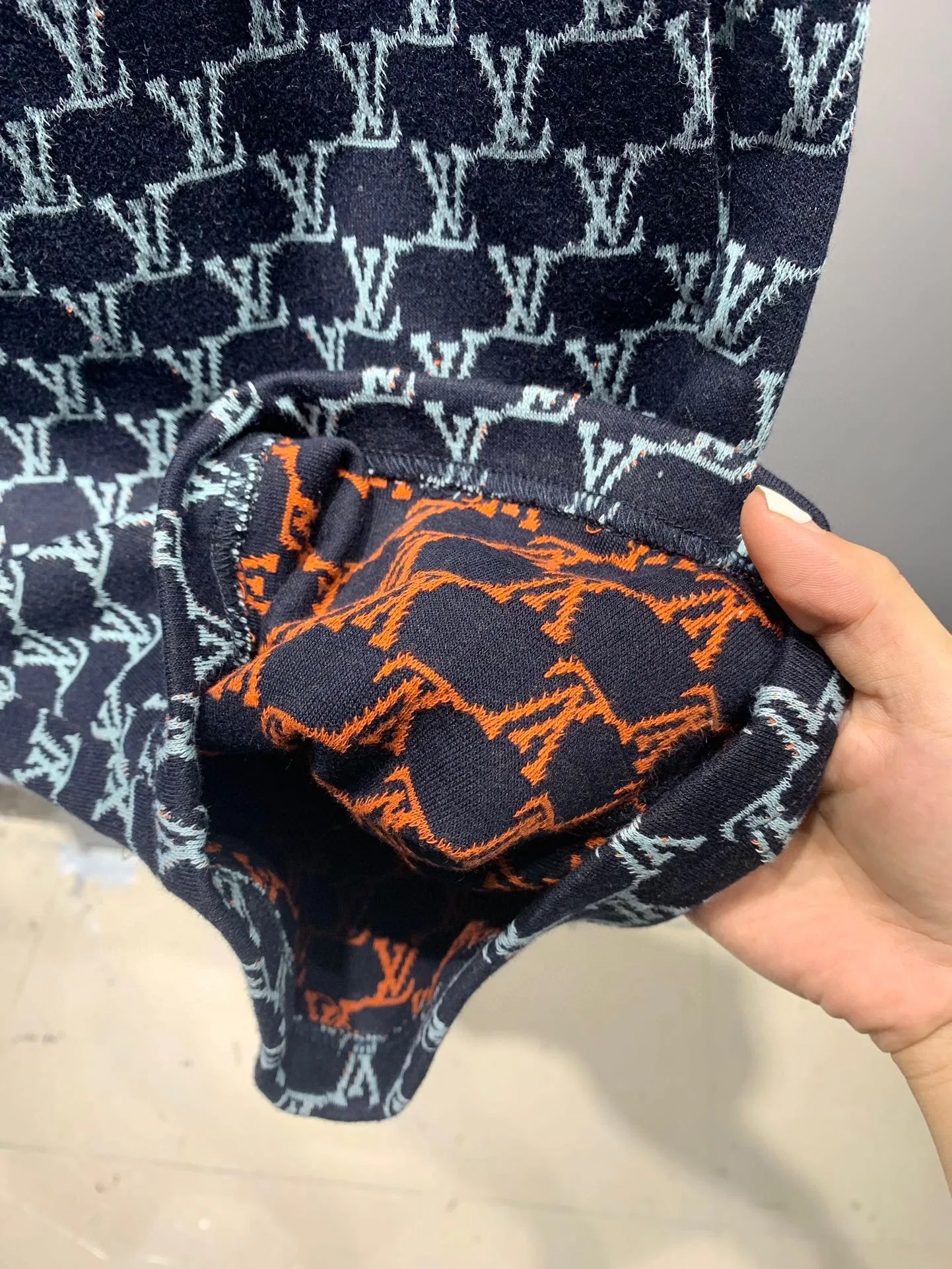 LV 27FW FVAHDTN 014 숏츠 4