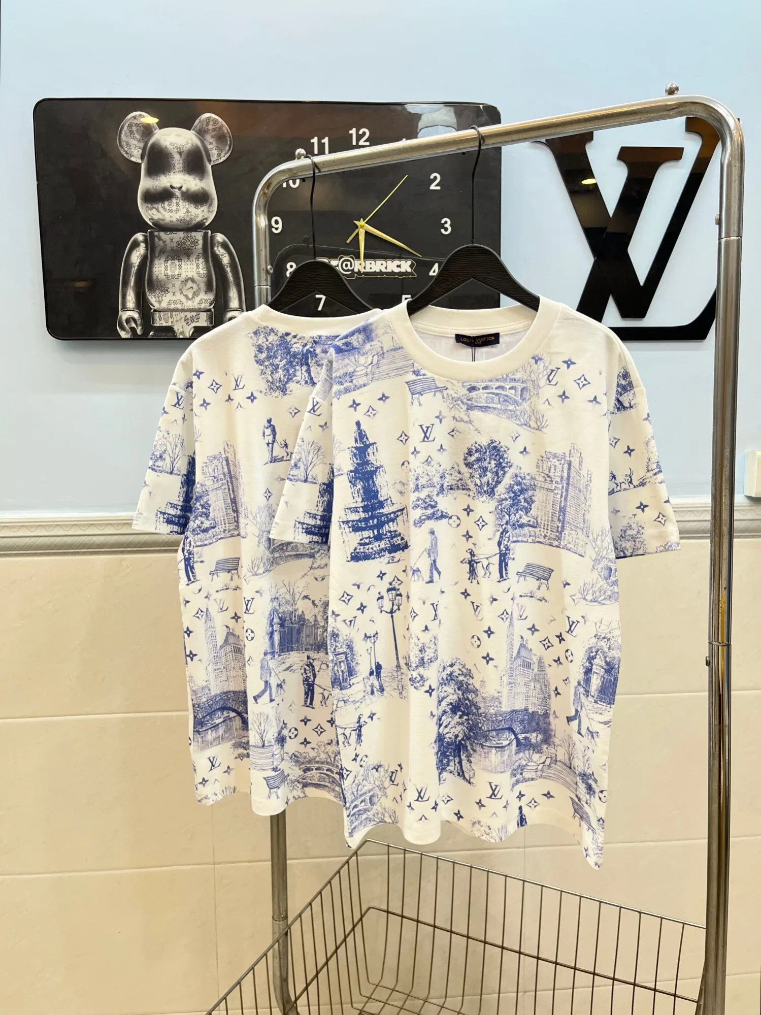 LV 27FW JBJVXGJ 002 반팔티셔츠 3