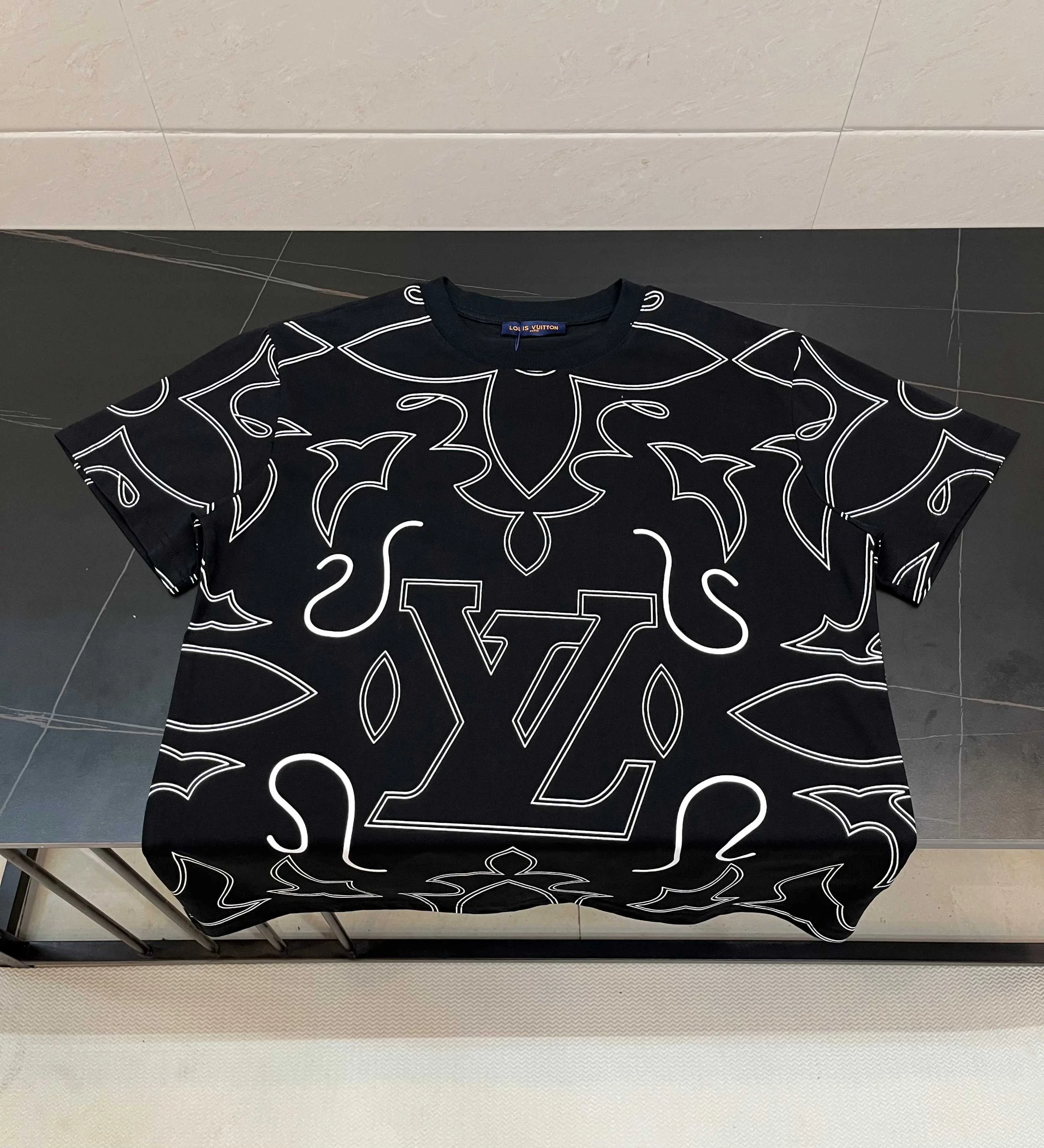 LV 27FW JBJVXGJ 003 반팔티셔츠 4