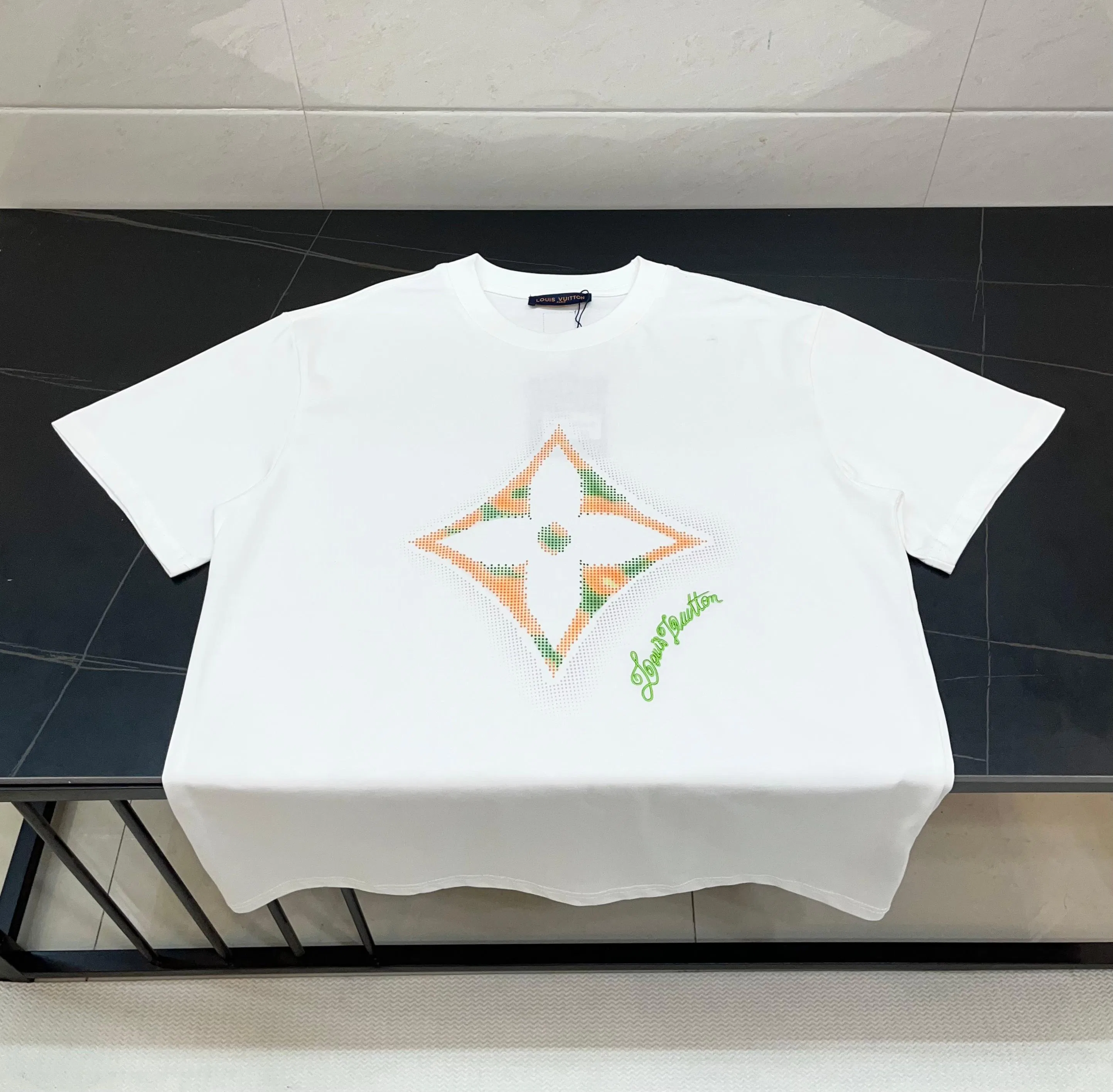 LV 27FW JBJVXGJ 004 반팔티셔츠 4