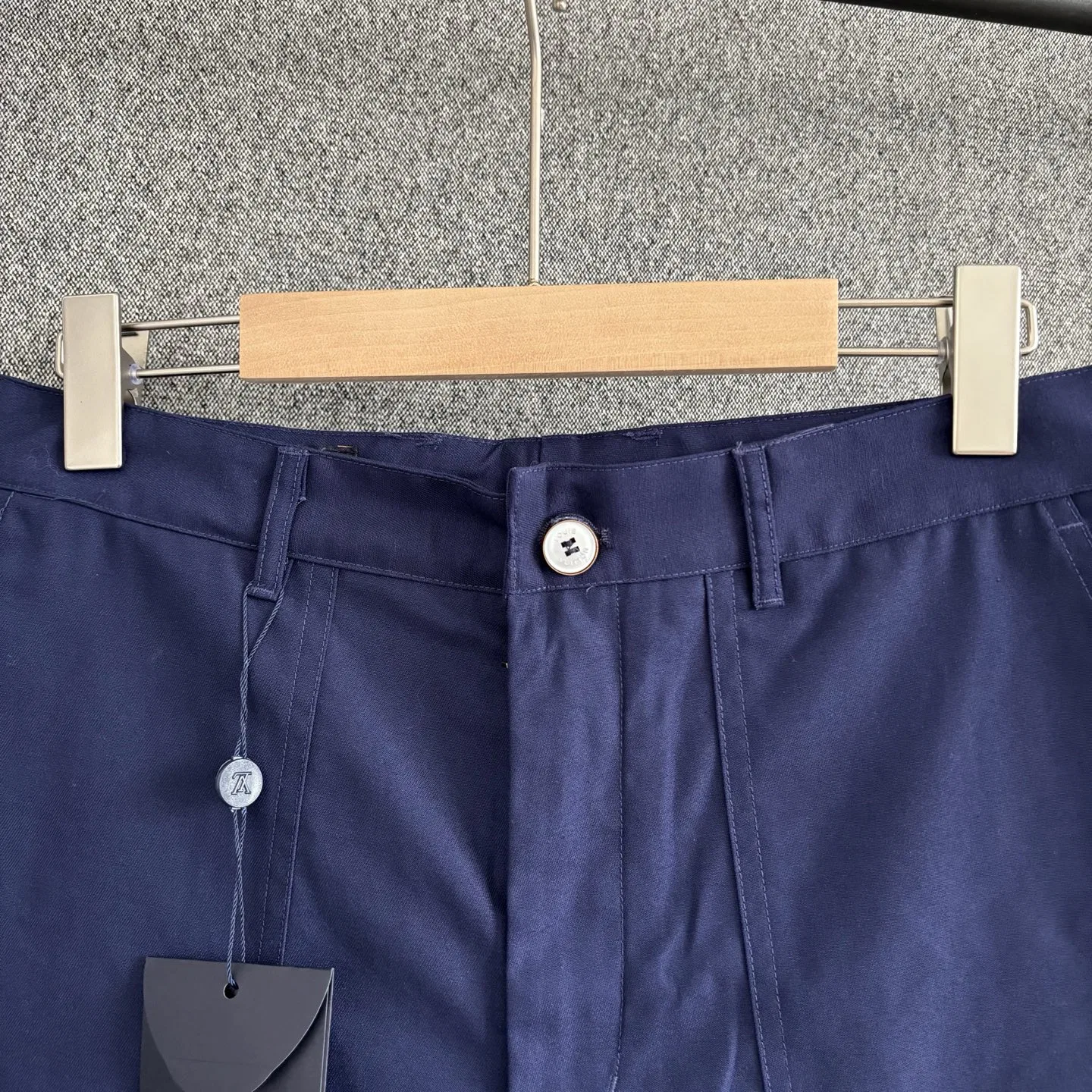 LV 27FW JBJVXGJ 006 숏츠 3