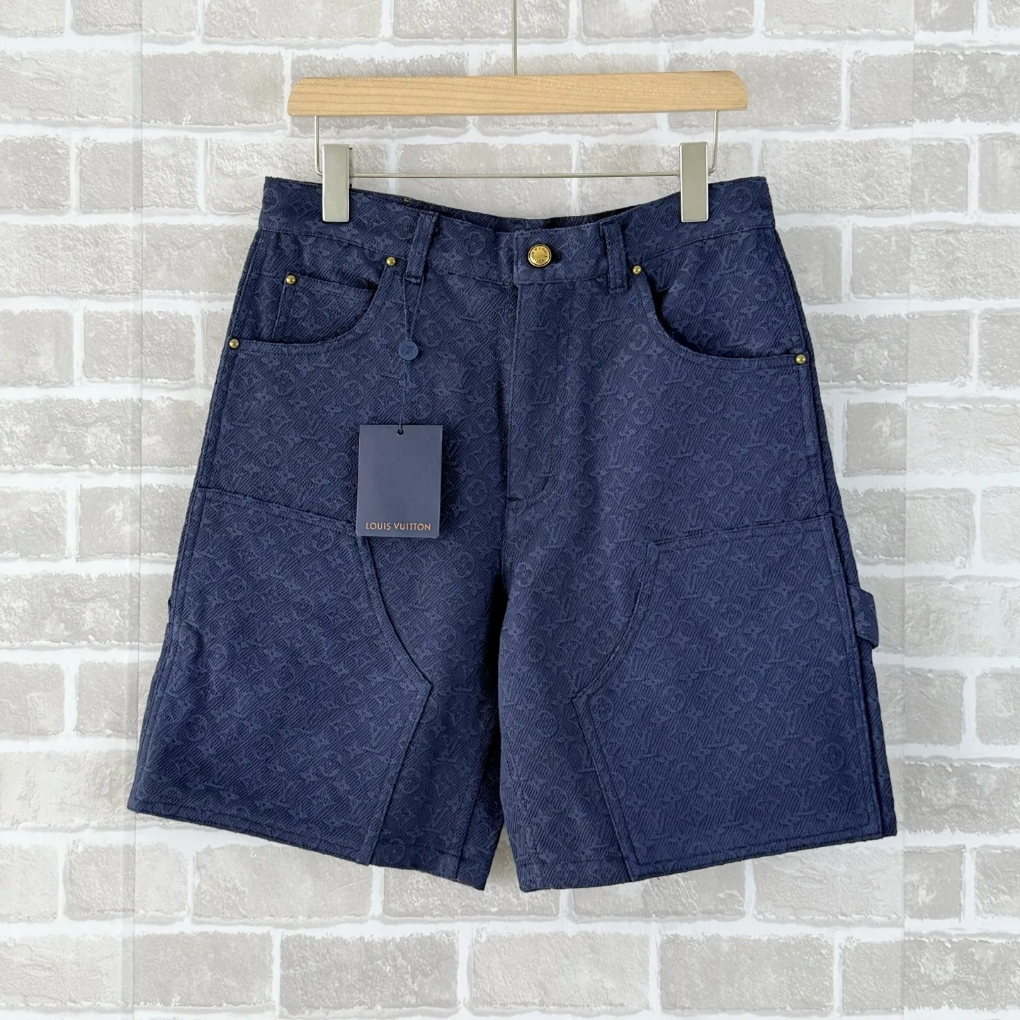 LV 27FW JBJVXGJ 007 데님숏츠