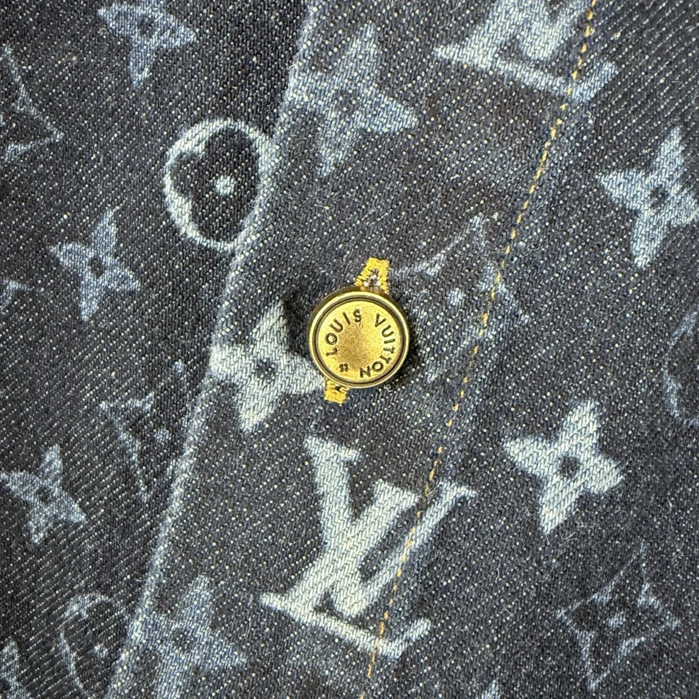 LV 27FW JBJVXGJ 009 데님반팔셔츠 5