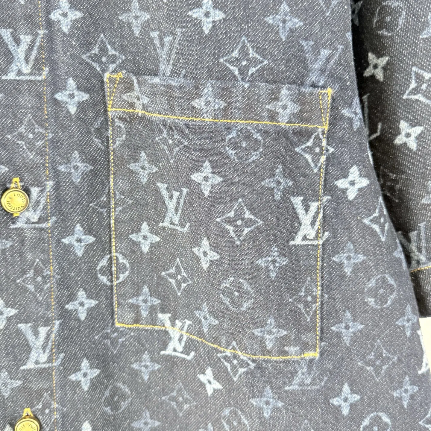 LV 27FW JBJVXGJ 009 데님반팔셔츠 6
