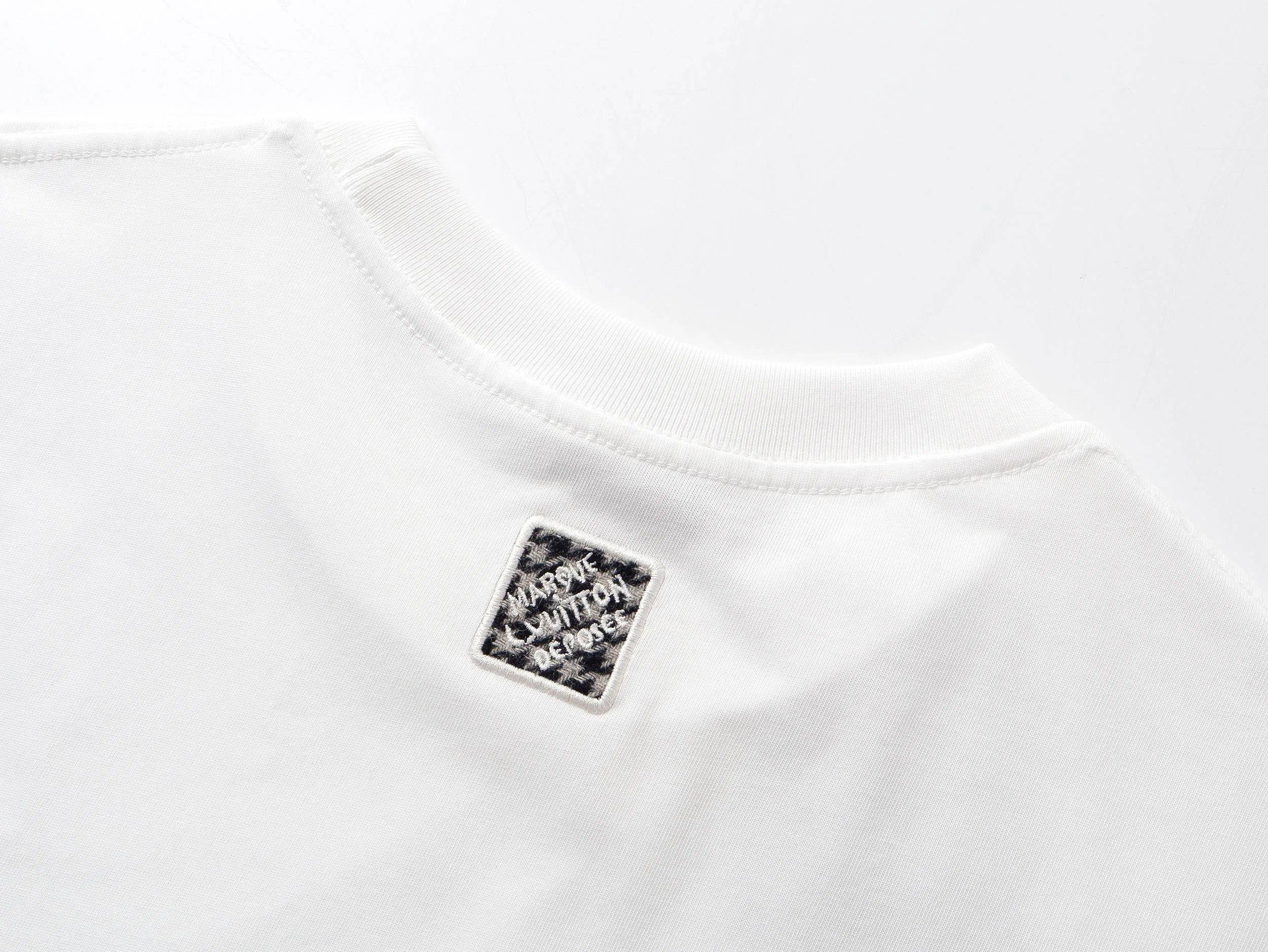 LV 27FW JBJVXGJ 018 반팔티셔츠 4