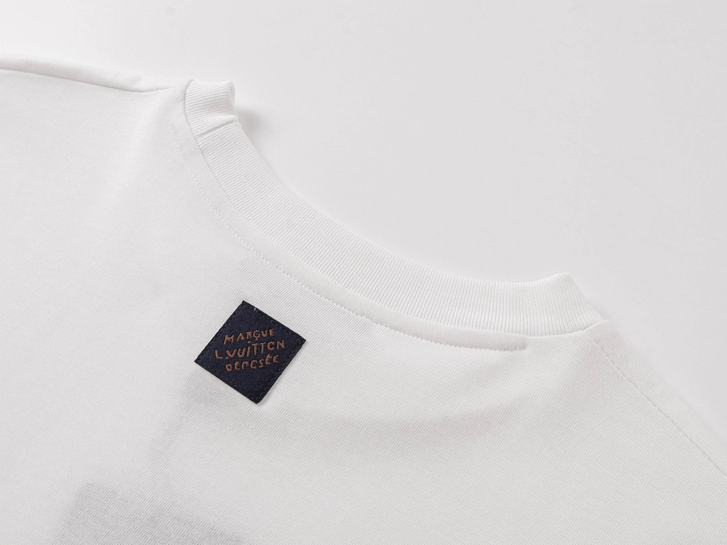 LV 27FW JBJVXGJ 033 반팔티셔츠 3