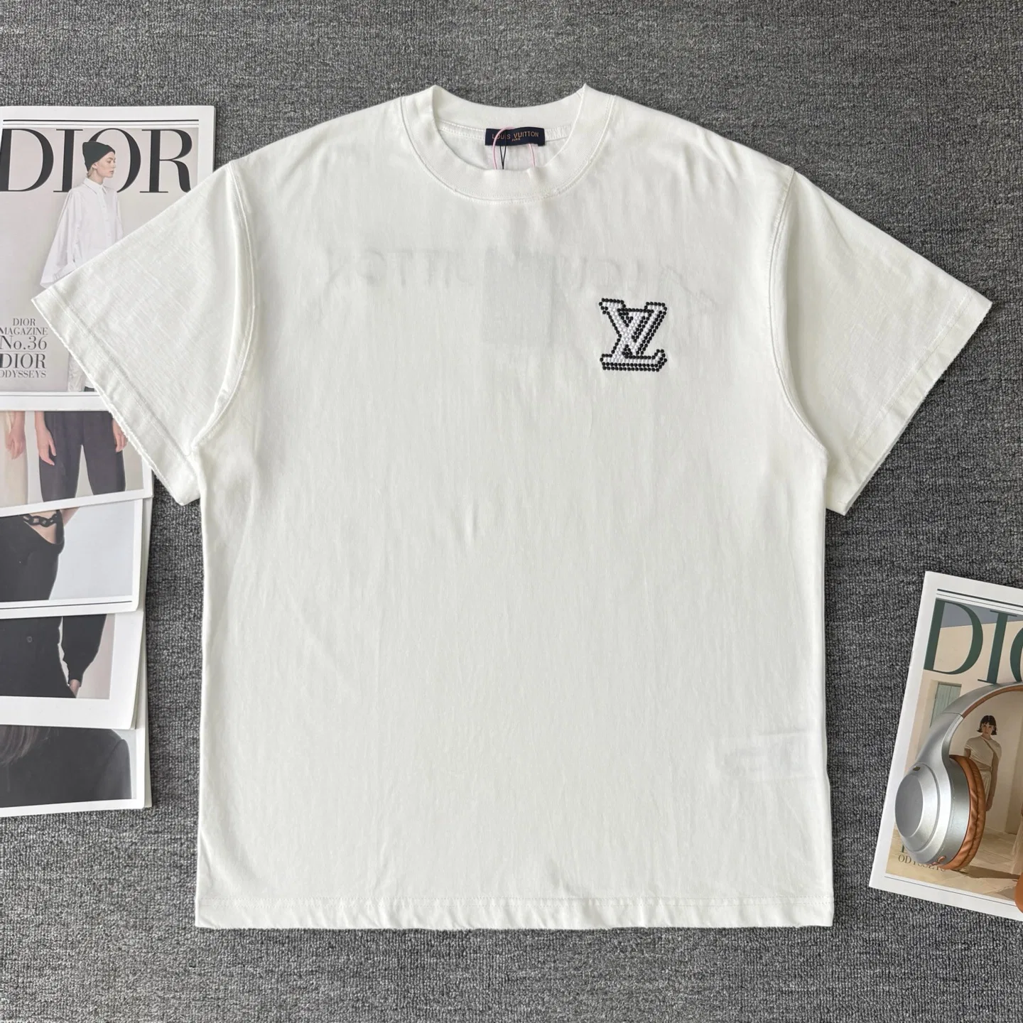 LV 27FW JBJVXGJ 151 반팔티셔츠