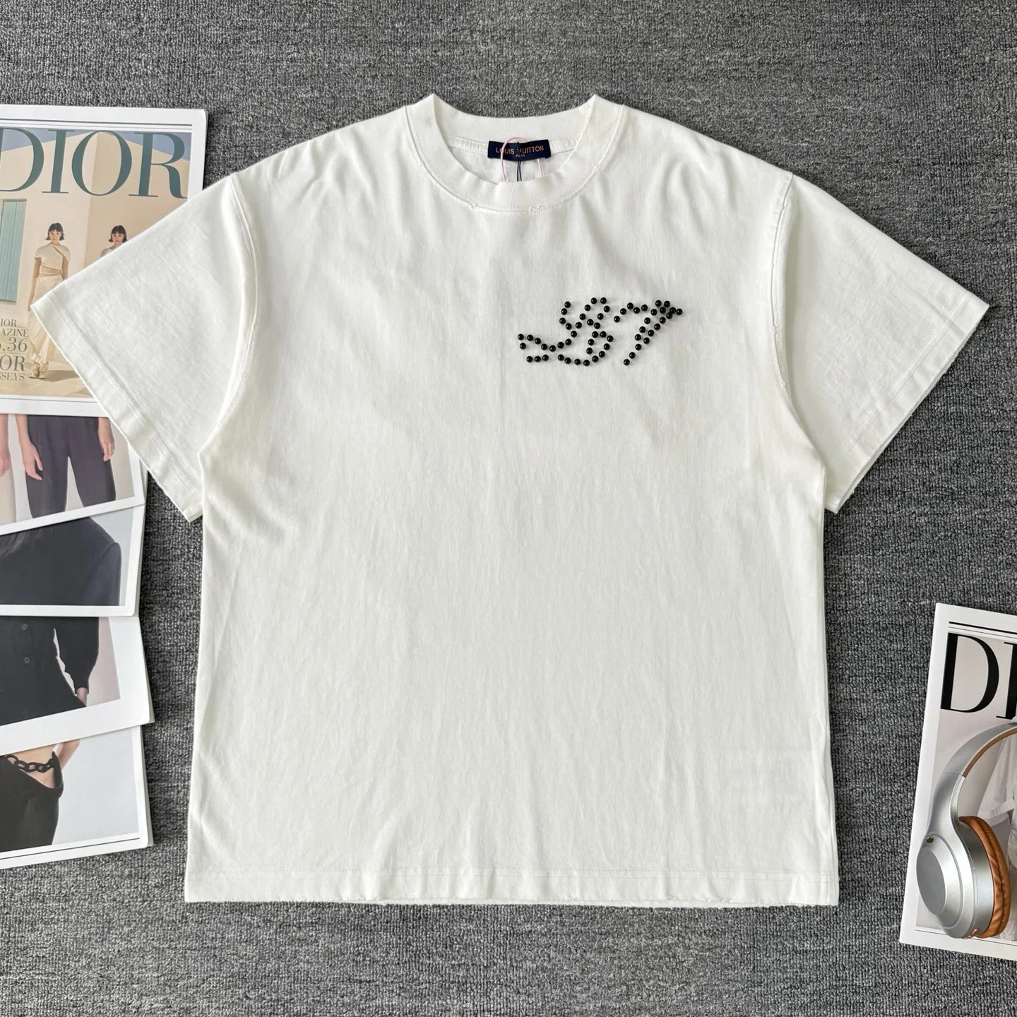 LV 27FW JBJVXGJ 156 반팔티셔츠