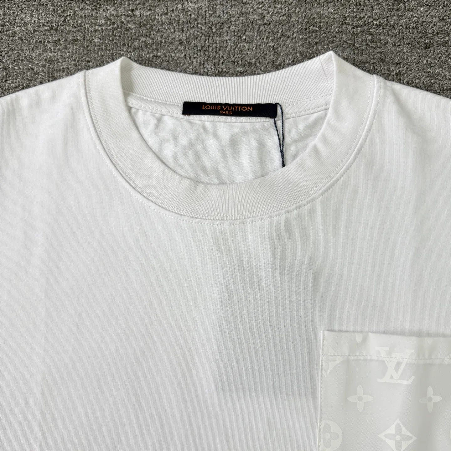 LV 27FW JBJVXGJ 159 반팔티셔츠 3