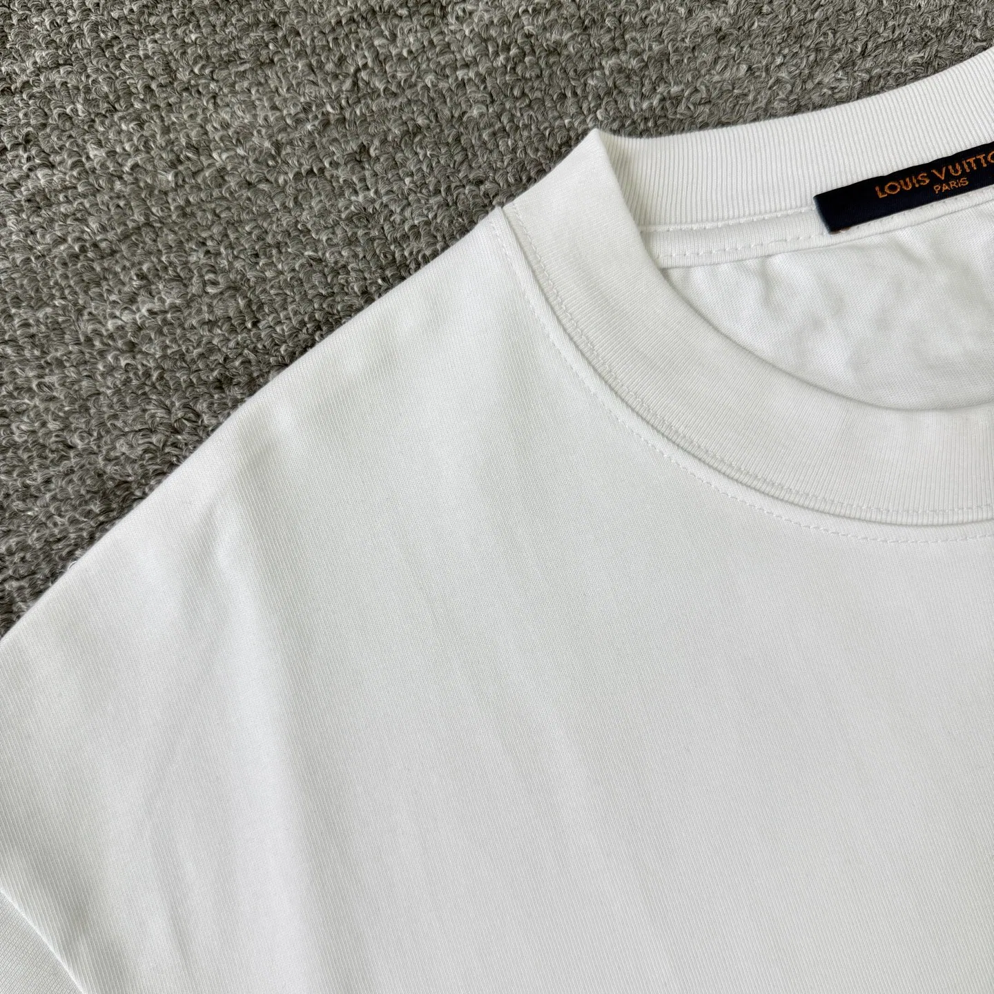 LV 27FW JBJVXGJ 159 반팔티셔츠 4