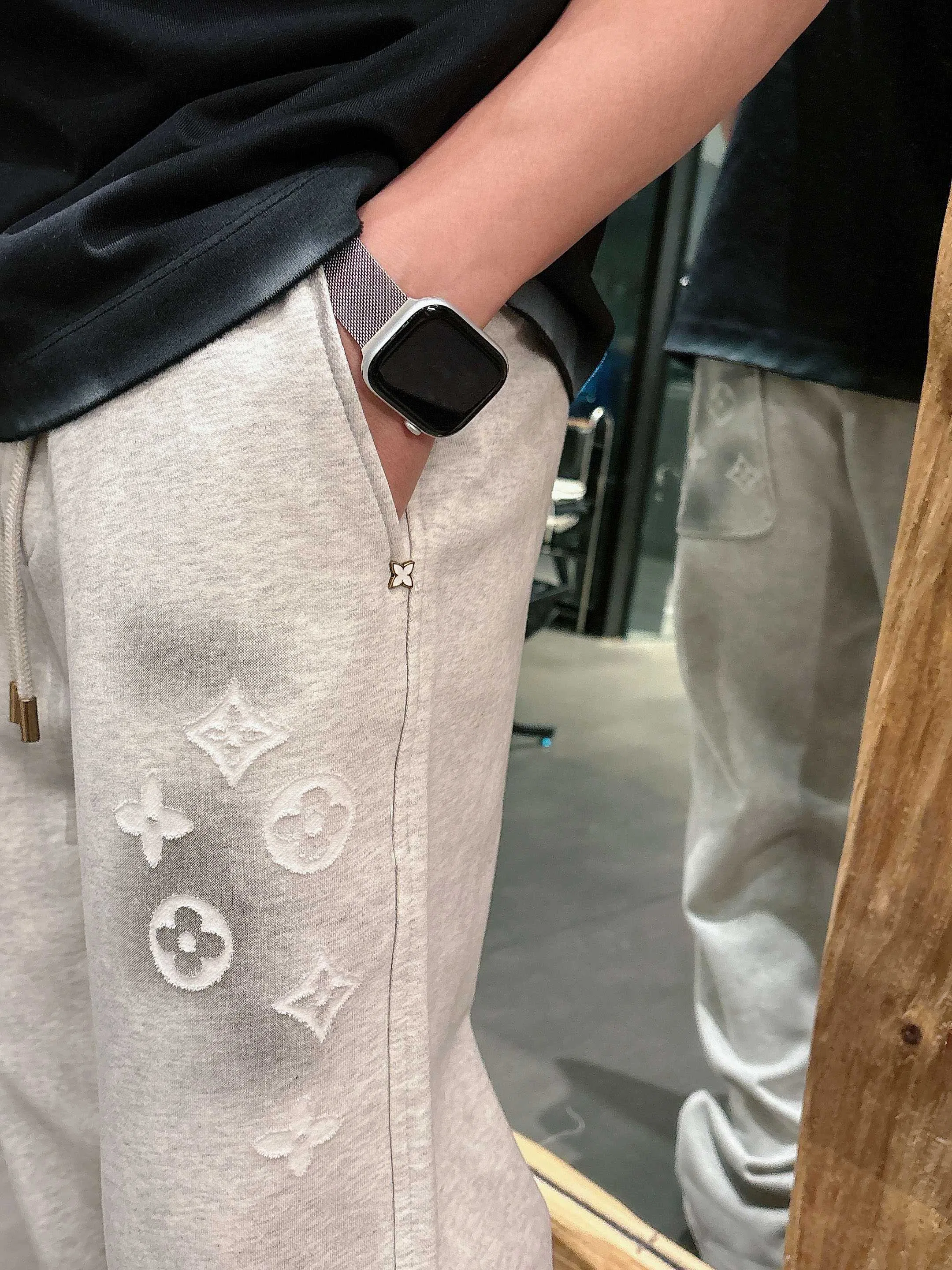 LV 27FW JBJVXGJ 166 스웻팬츠 6
