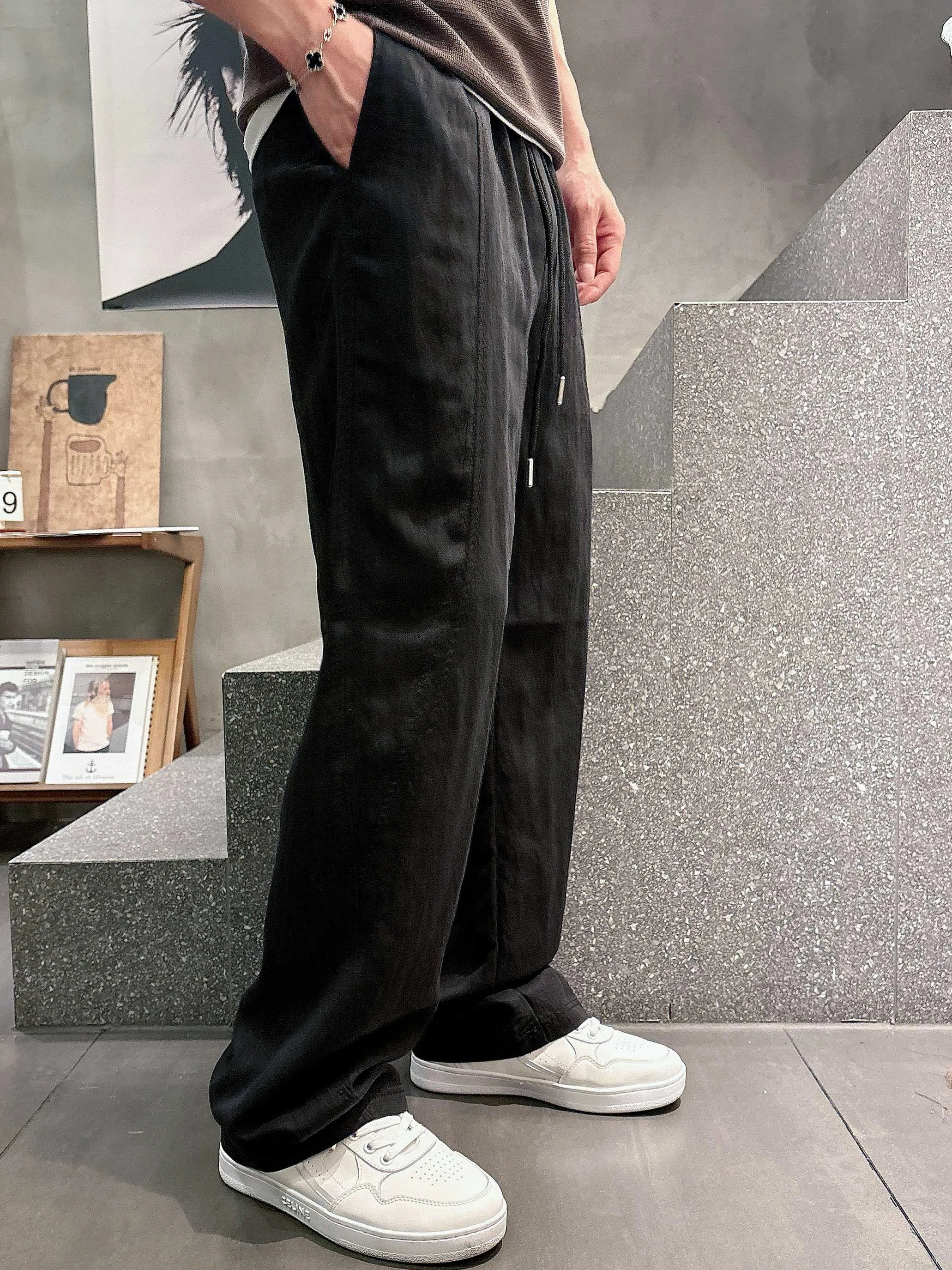 LV 27FW JBJVXGJ 168 스웻팬츠 3