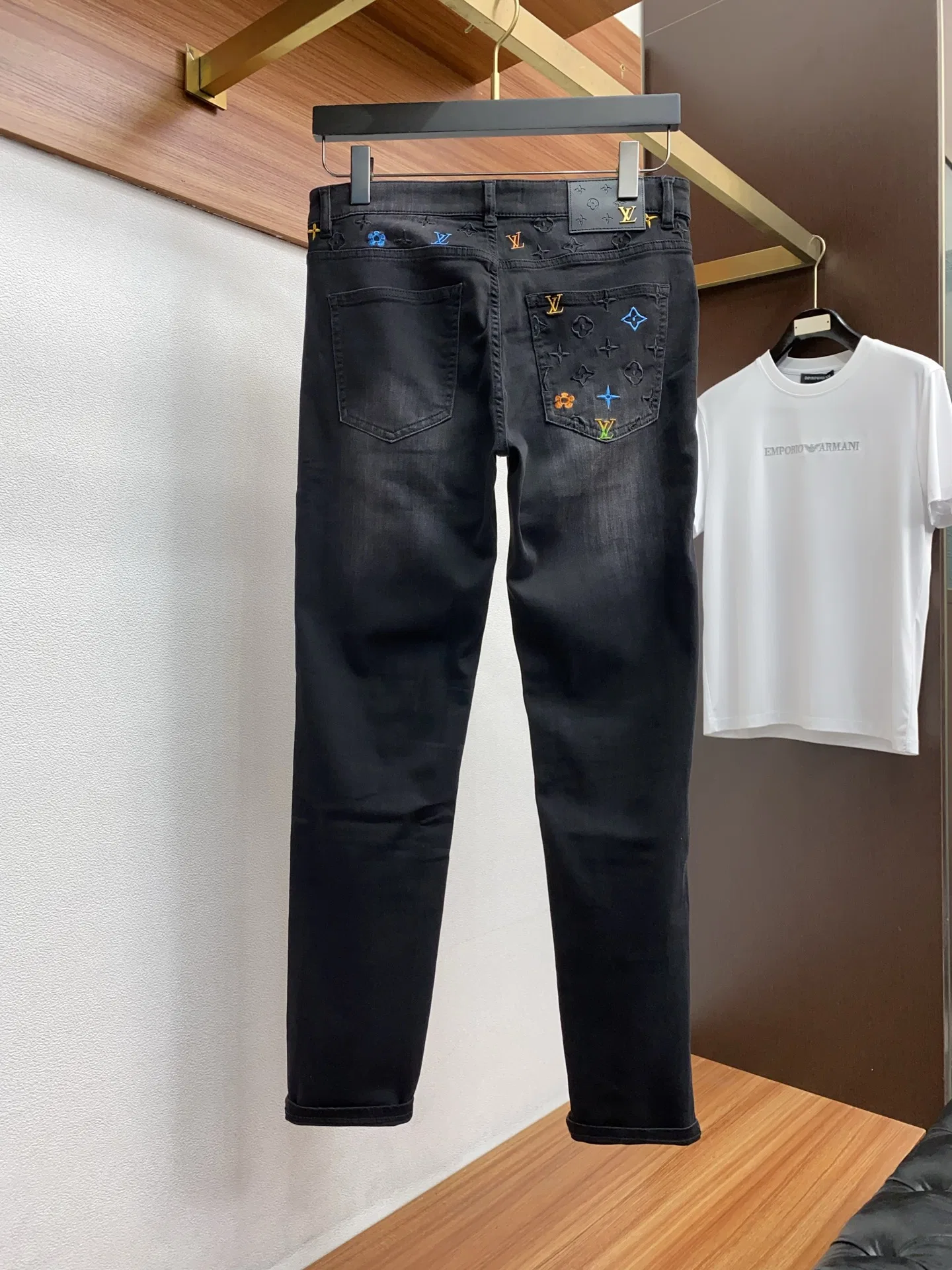 LV 27FW JBJVXGJ 178 데님팬츠