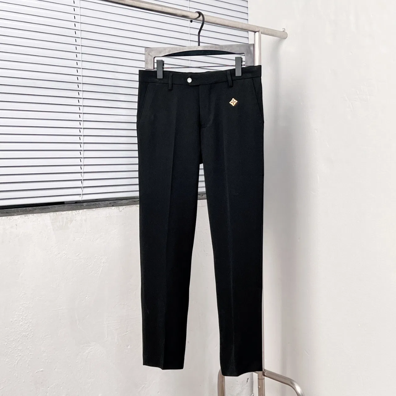 LV 27FW JBJVXGJ 192 슬랙스